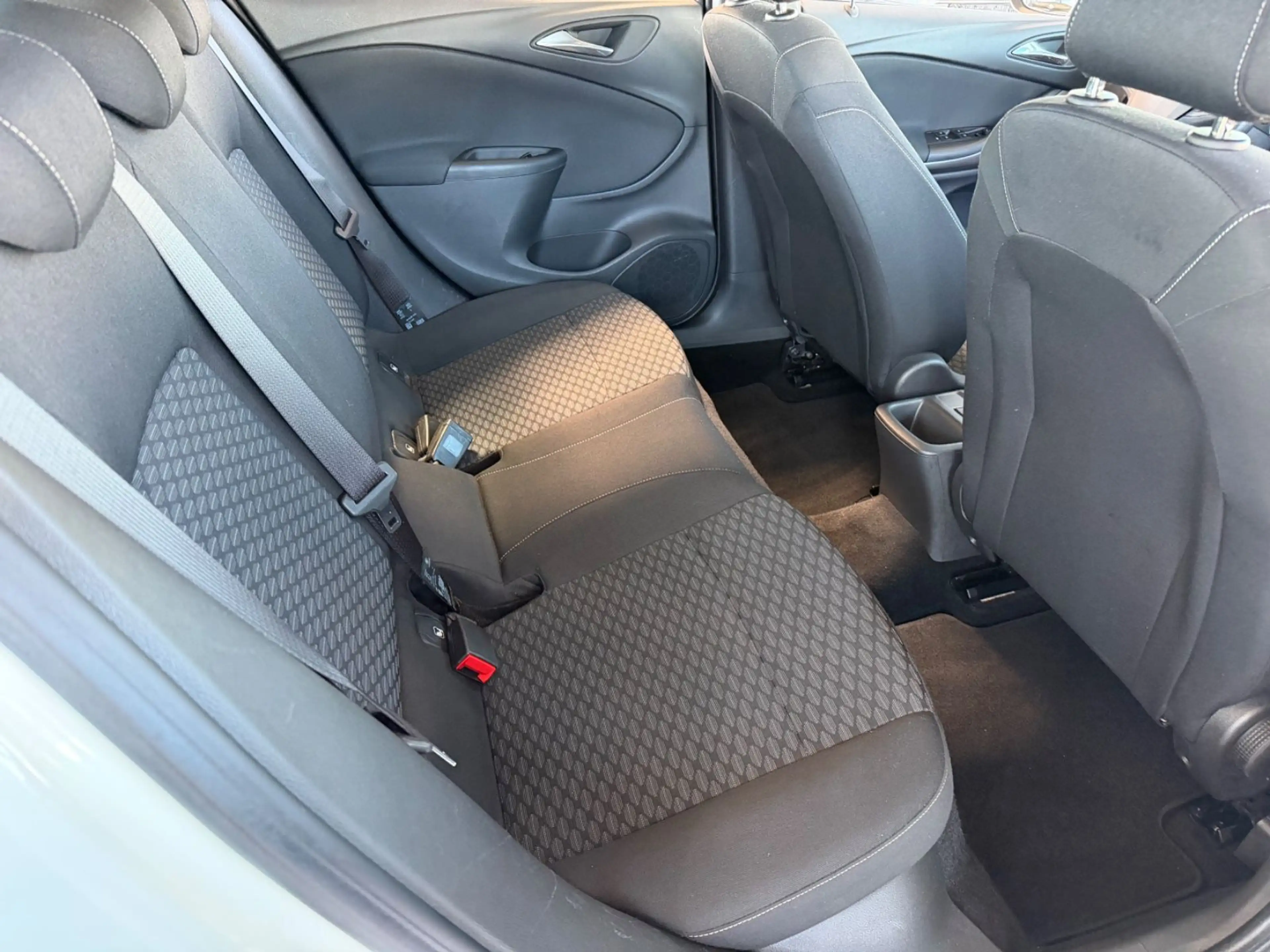 Opel Astra K Lim. 5-trg. Edition Start/Stop/Automatik — photo 14