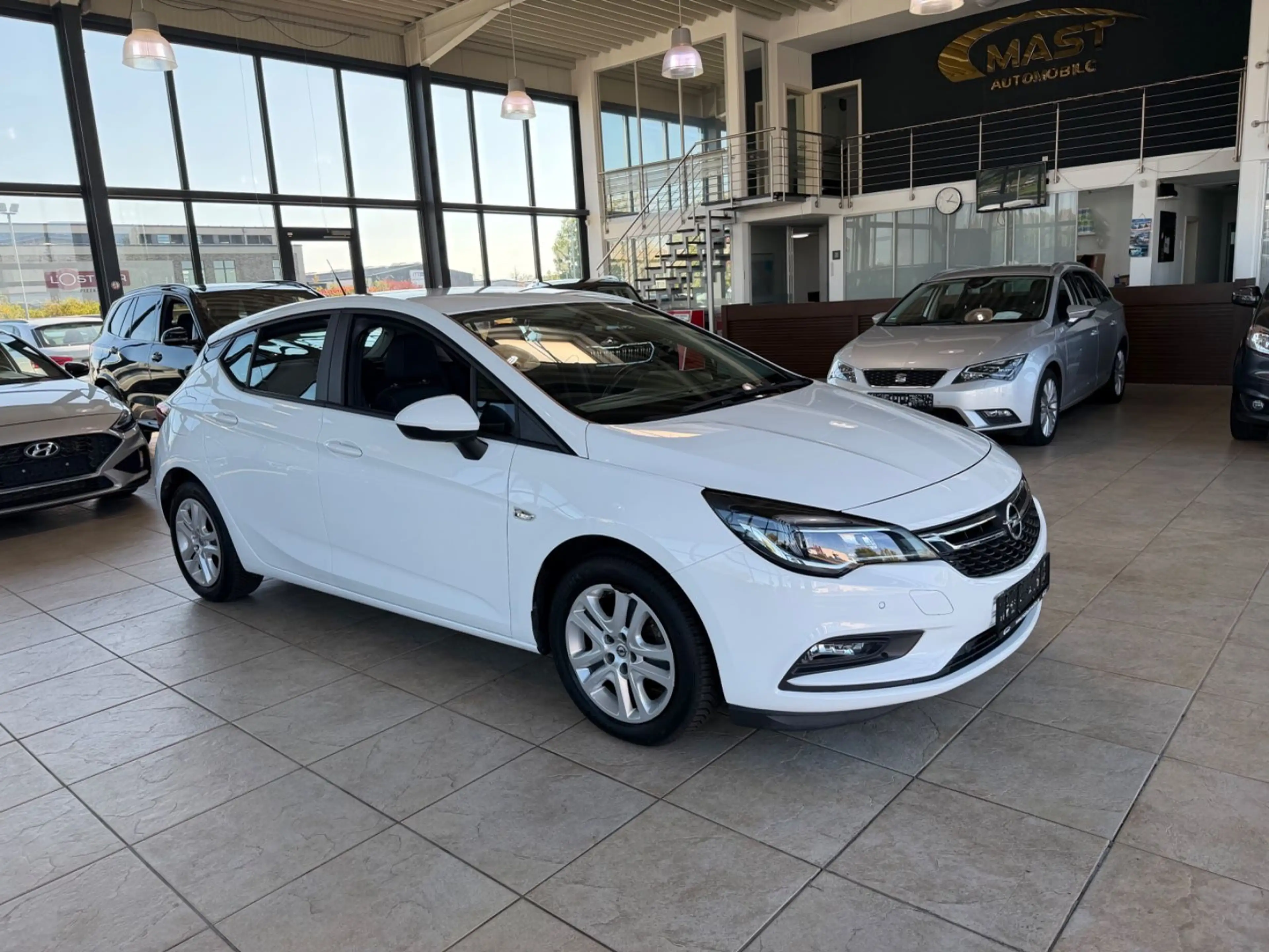 Opel Astra K Lim. 5-trg. Edition Start/Stop/Automatik — photo 3