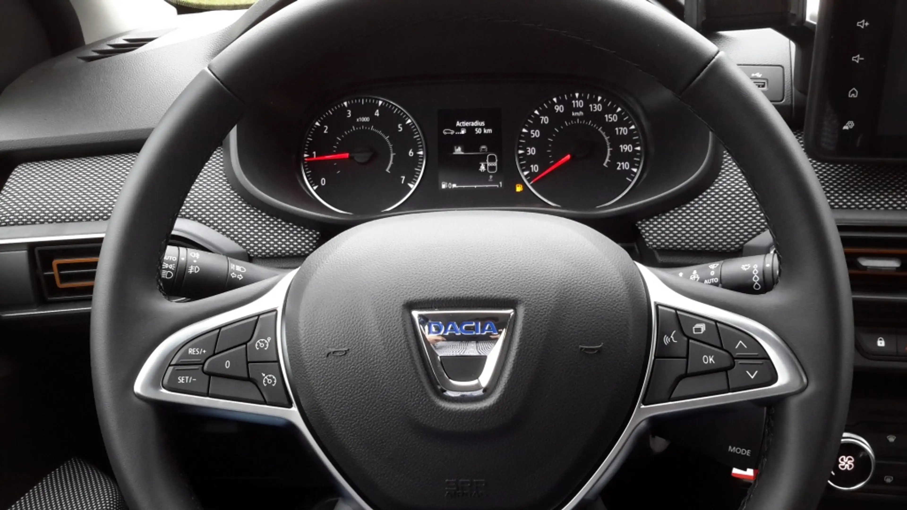 Dacia Sandero III Stepway Plus — photo 7