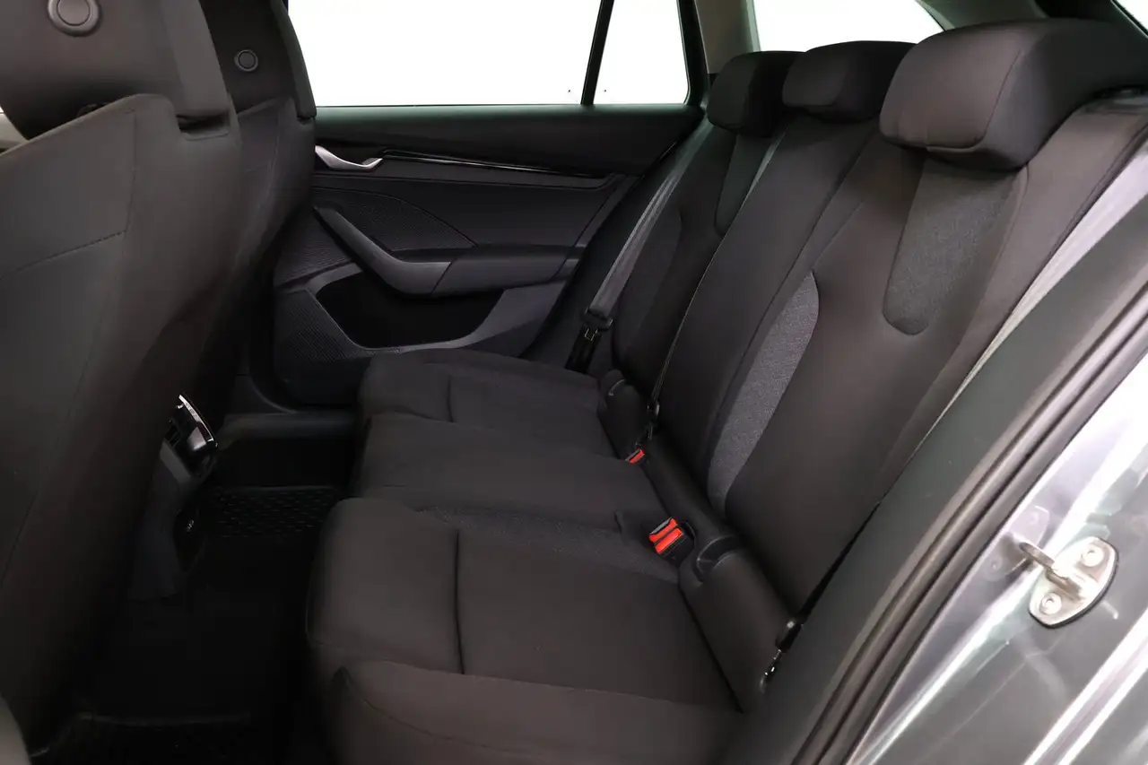 Skoda Octavia Essence TSI, миниатюра 10