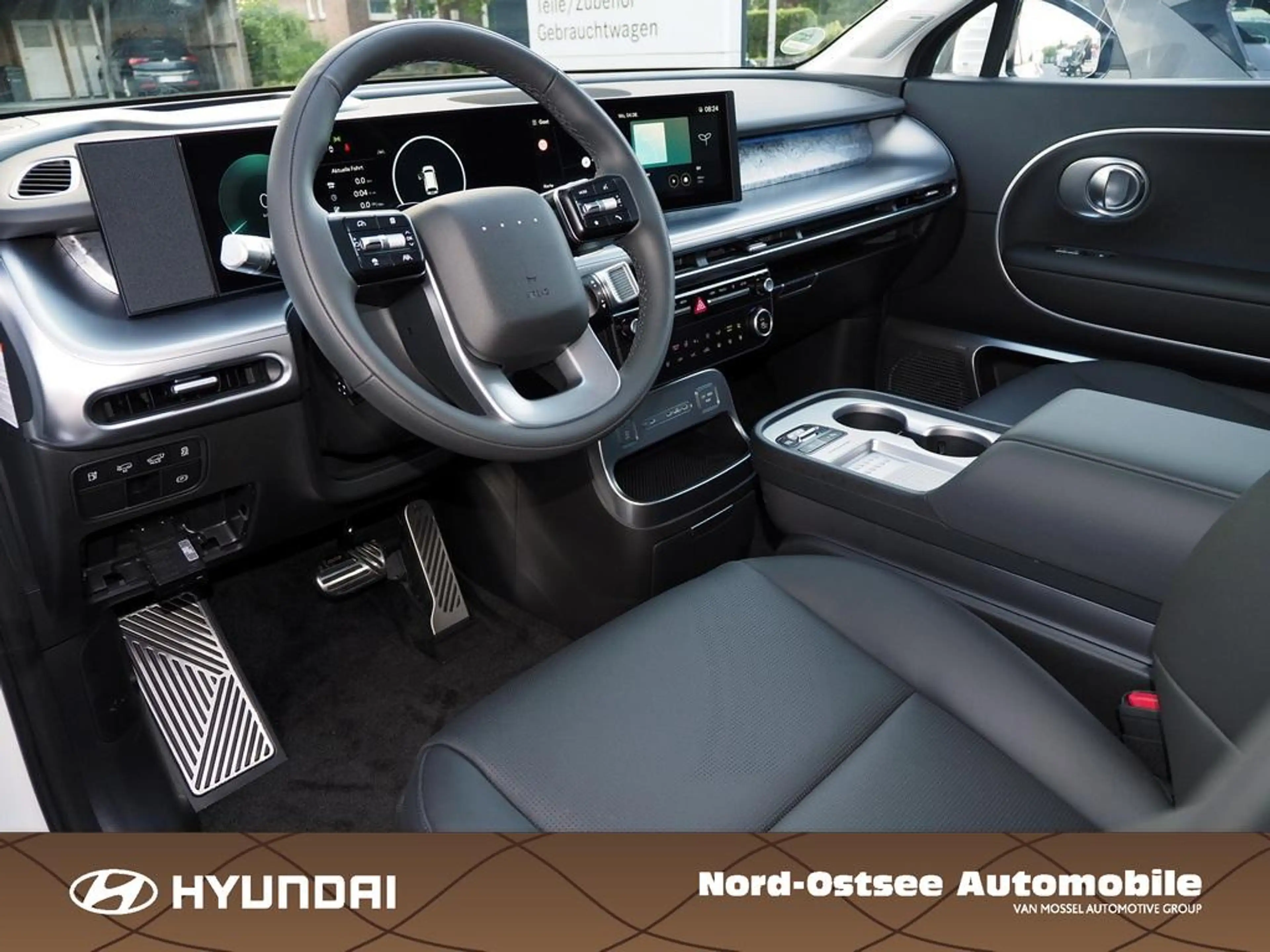 Hyundai IONIQ 9 7-Sitzer UNIQ  Panorama-Glas-Schiebedach — photo 10