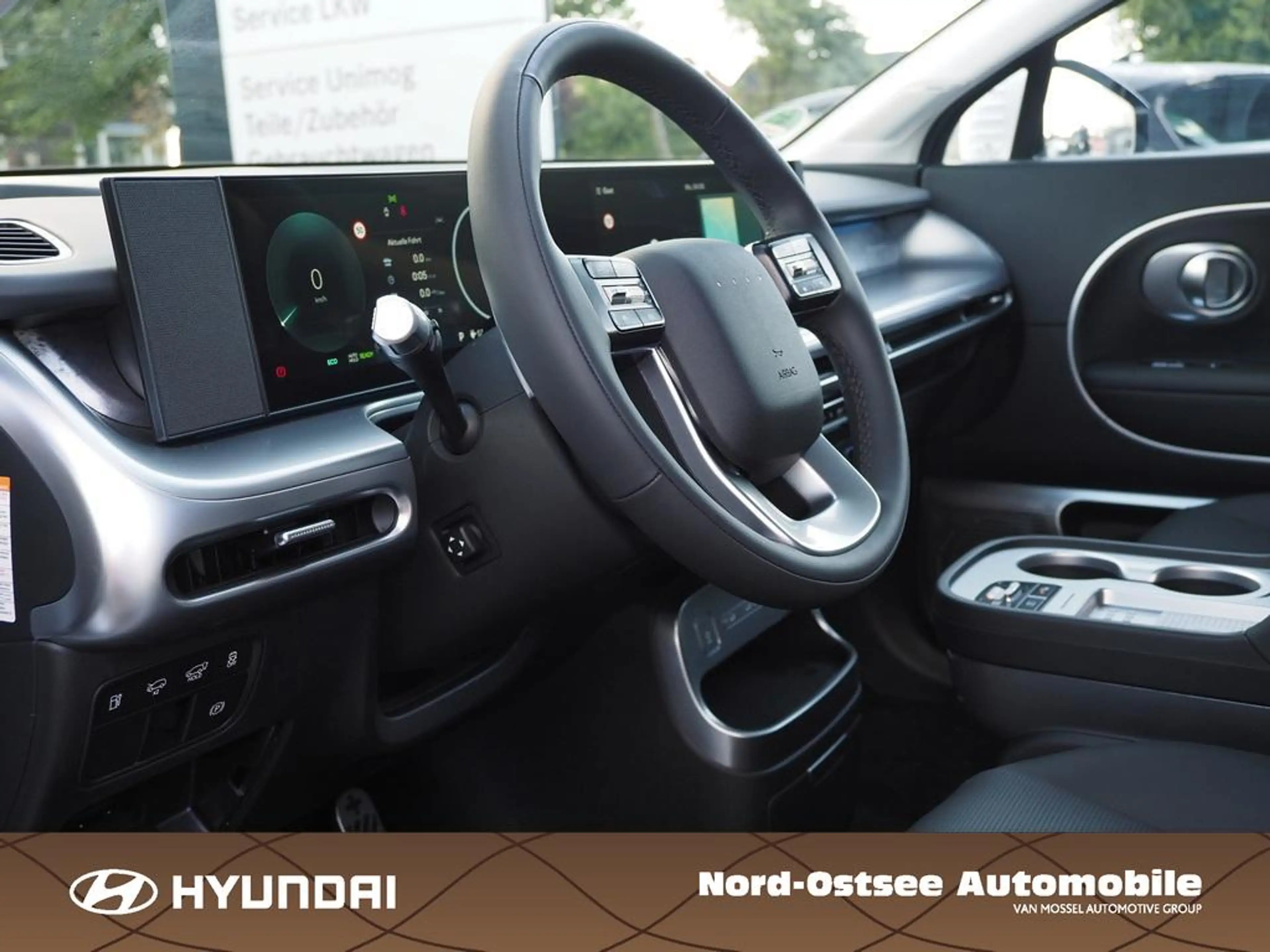 Hyundai IONIQ 9 7-Sitzer UNIQ  Panorama-Glas-Schiebedach — photo 12