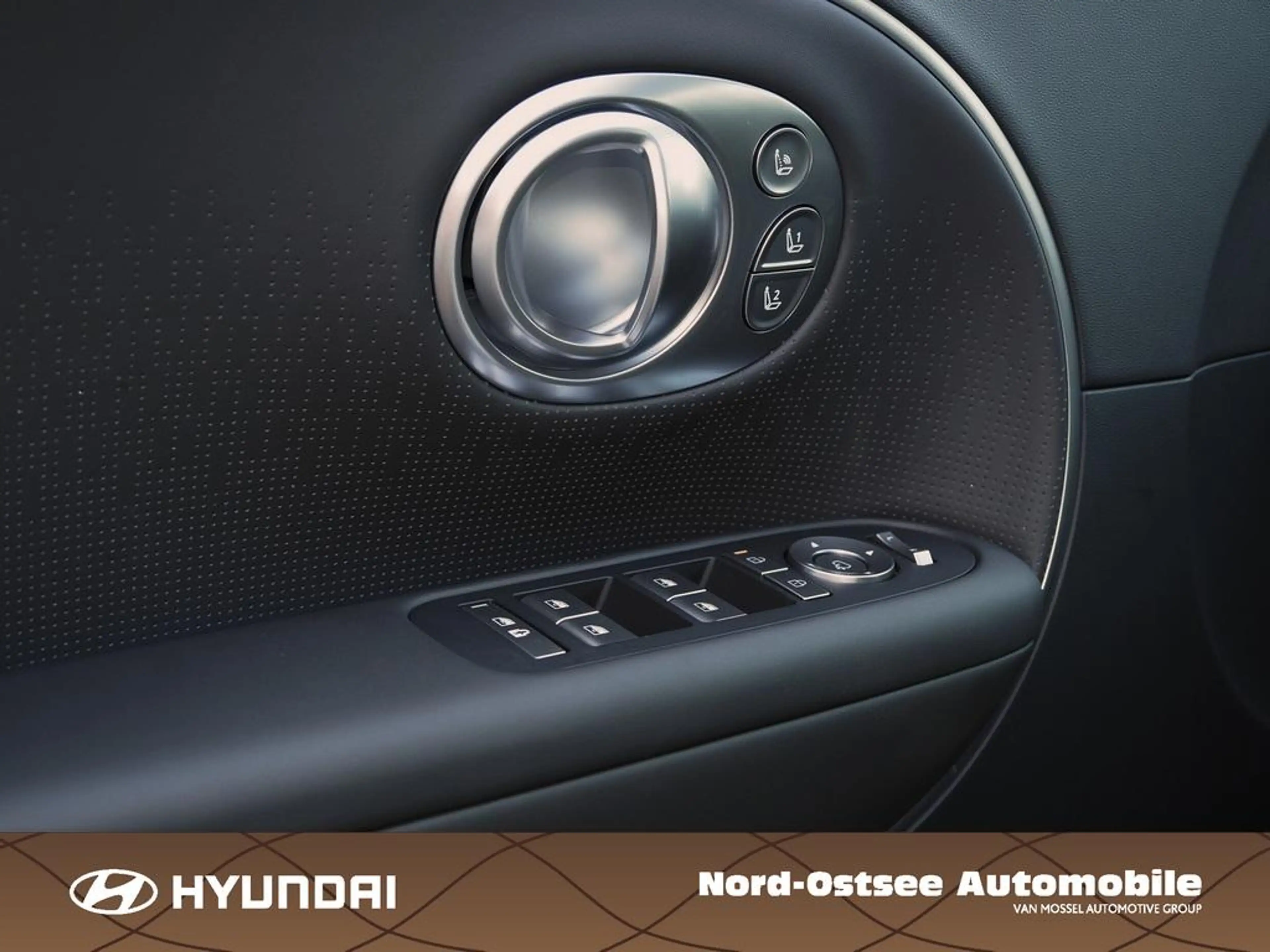 Hyundai IONIQ 9 7-Sitzer UNIQ  Panorama-Glas-Schiebedach — photo 11