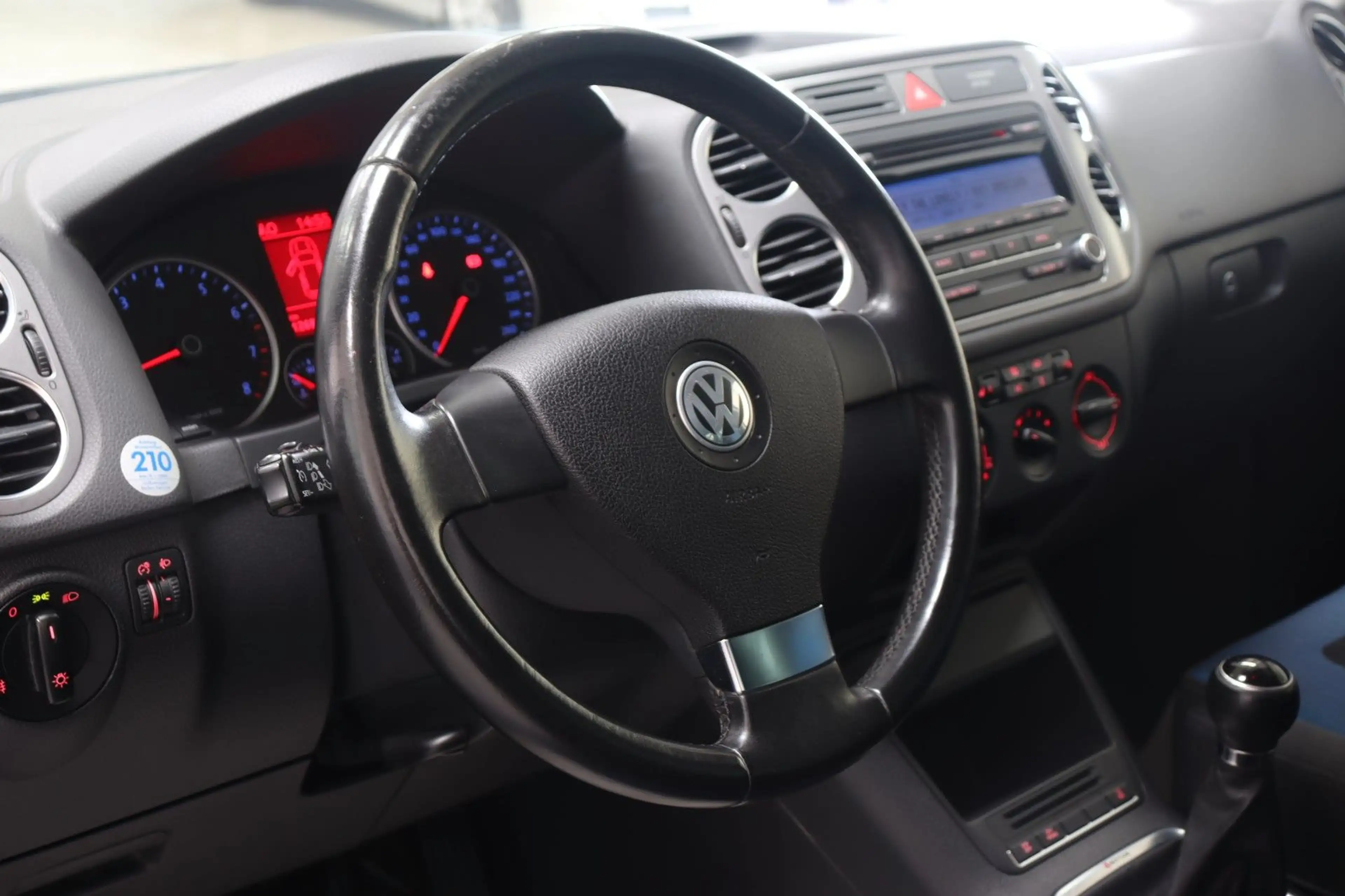 Volkswagen Tiguan Sport & Style 4Motion~SZH~Tempo~Standheiz — photo 15