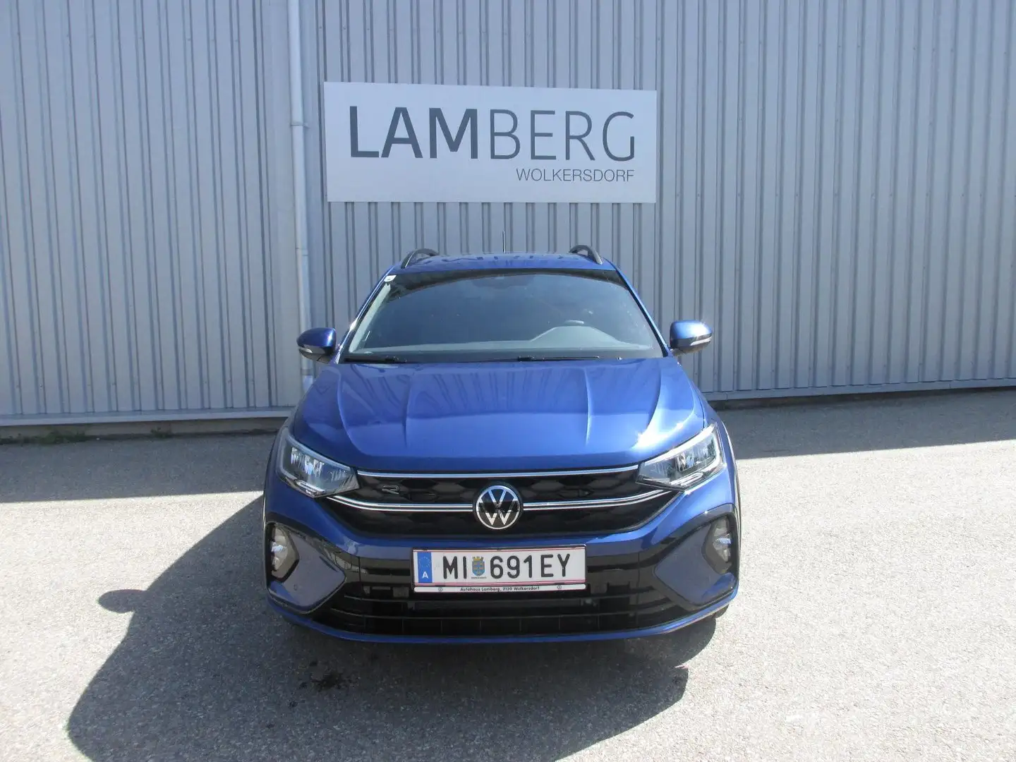 Volkswagen Taigo R-Line TSI DSG Blau - 2