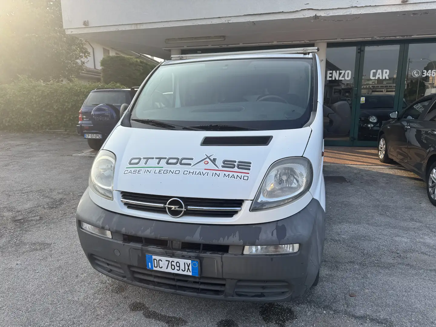 Opel Vivaro CDTI/100cv pc-TN combi business Bianco - 2