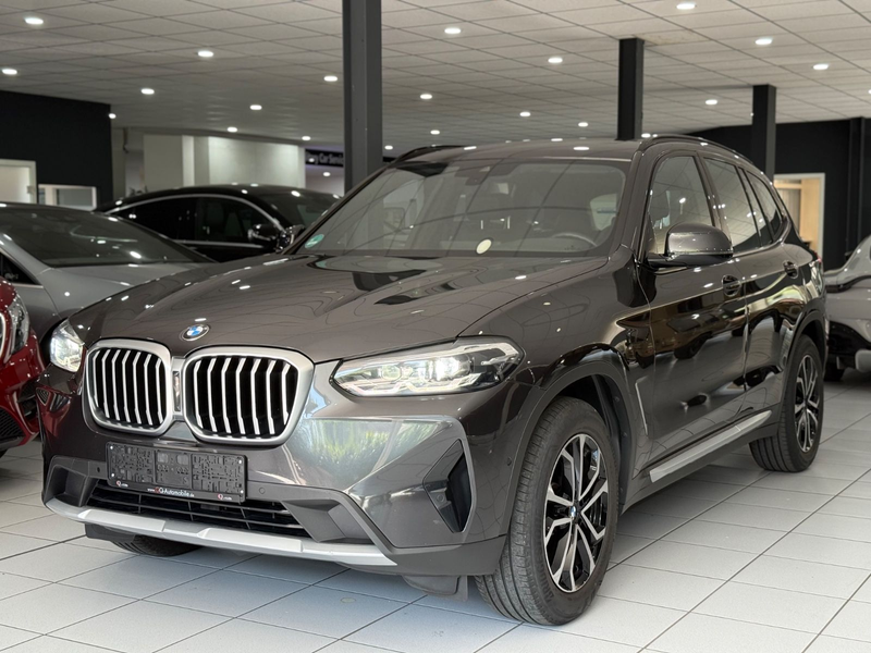 BMW X3 xDrive 20d*PANO*H&K*KAMERA*STANDHZ*AHK*SHADOW