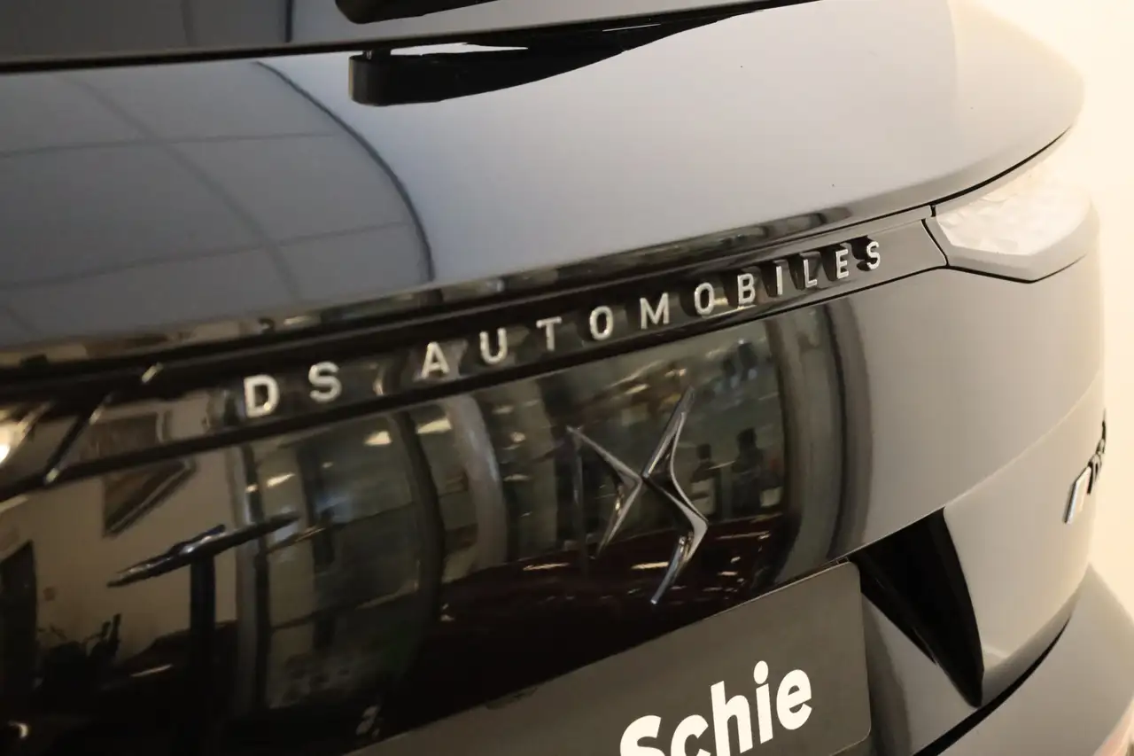 DS Automobiles DS 7 2023 — фото 23