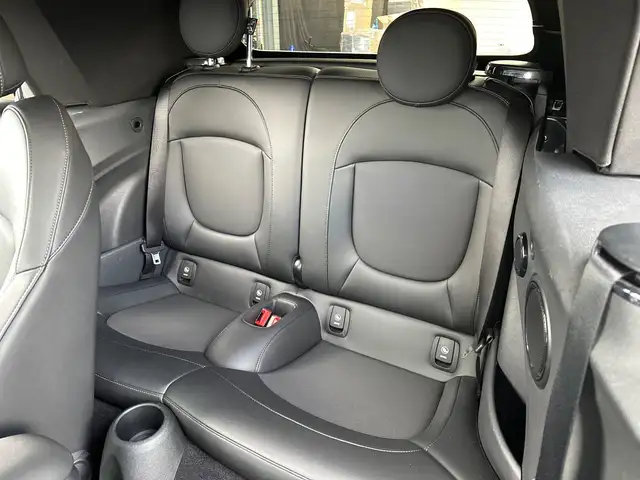 Mini Cooper Cooper view 15