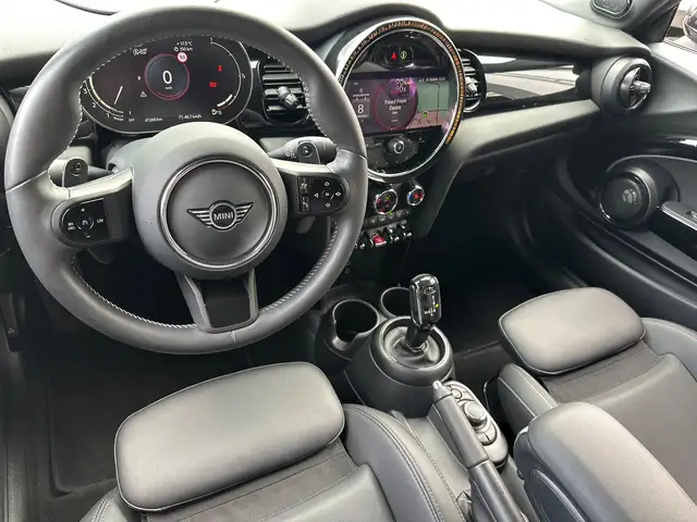 Mini Cooper Cooper view 13