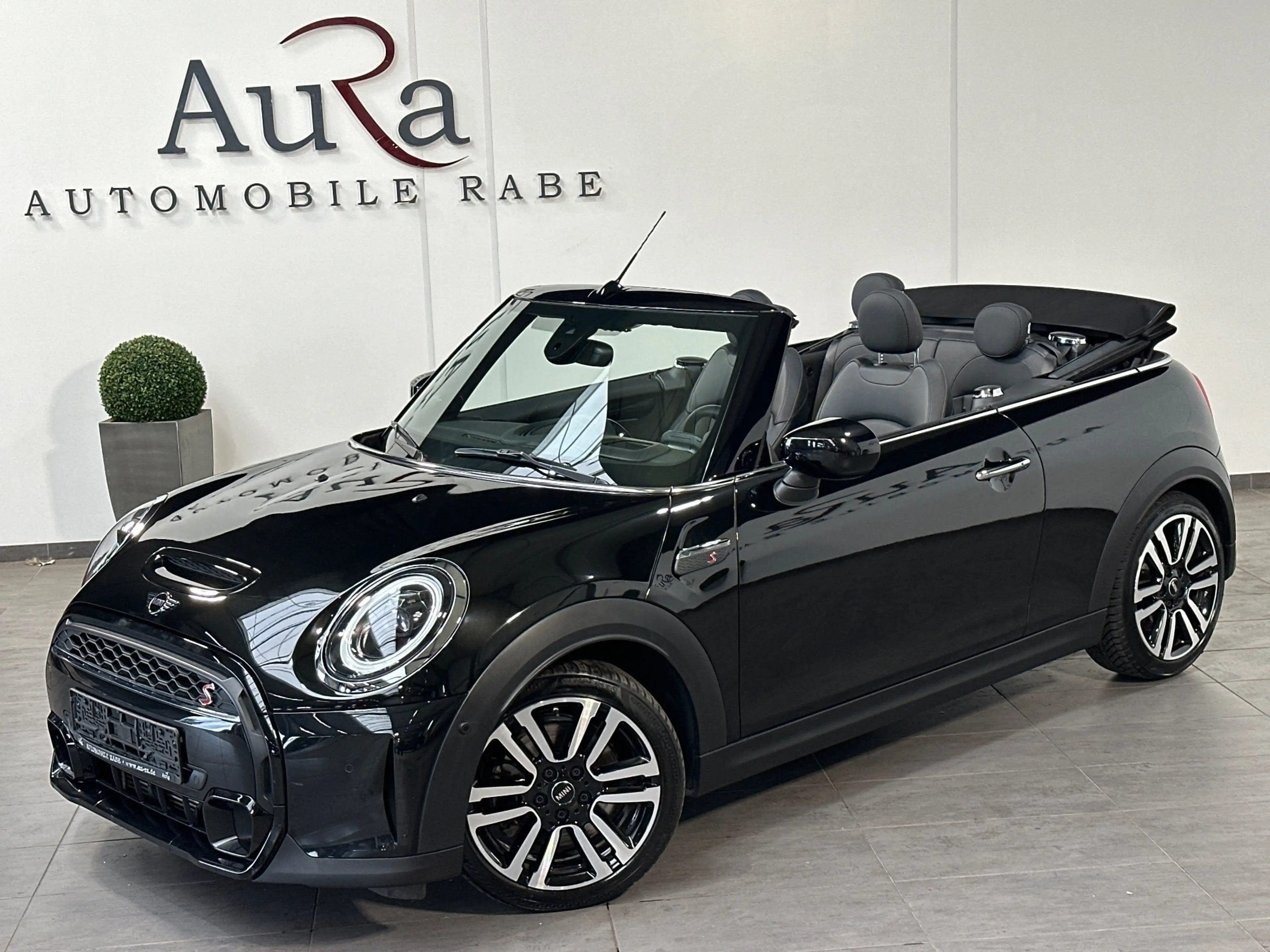 MINI Cooper S Cabrio Aut. Classic Trim NAV+LED+HUD+KAM+SHZ+KEYLESS+PP — photo 4