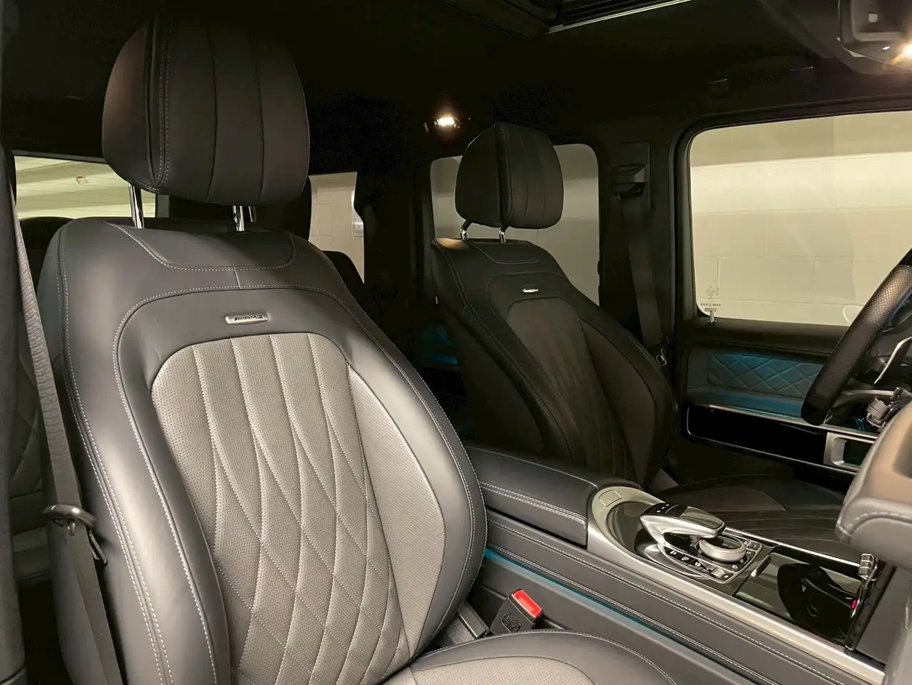 Mercedes-Benz G-Class снимка Mercedes-Benz G-Class