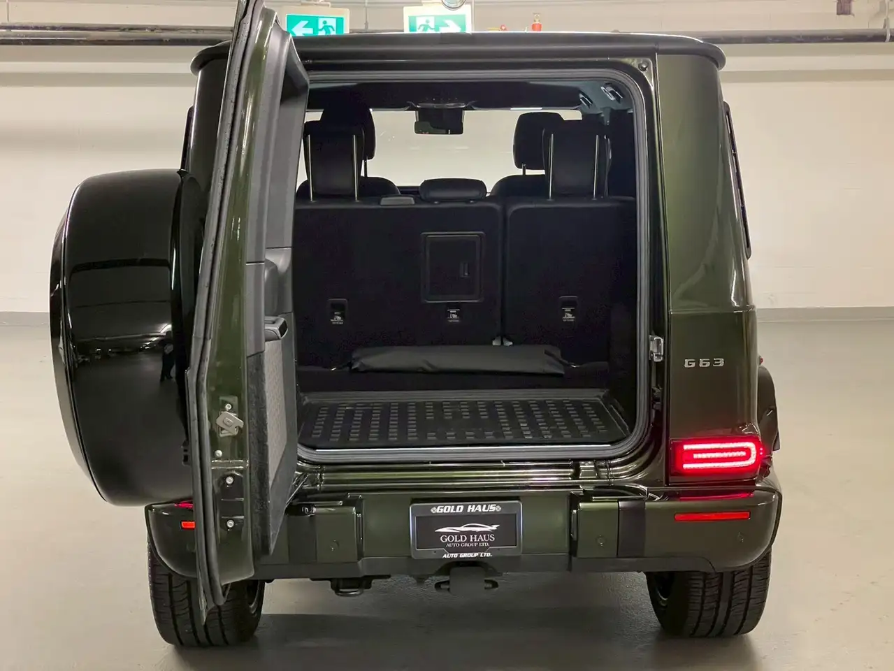 Mercedes-Benz G-Class снимка Mercedes-Benz G-Class