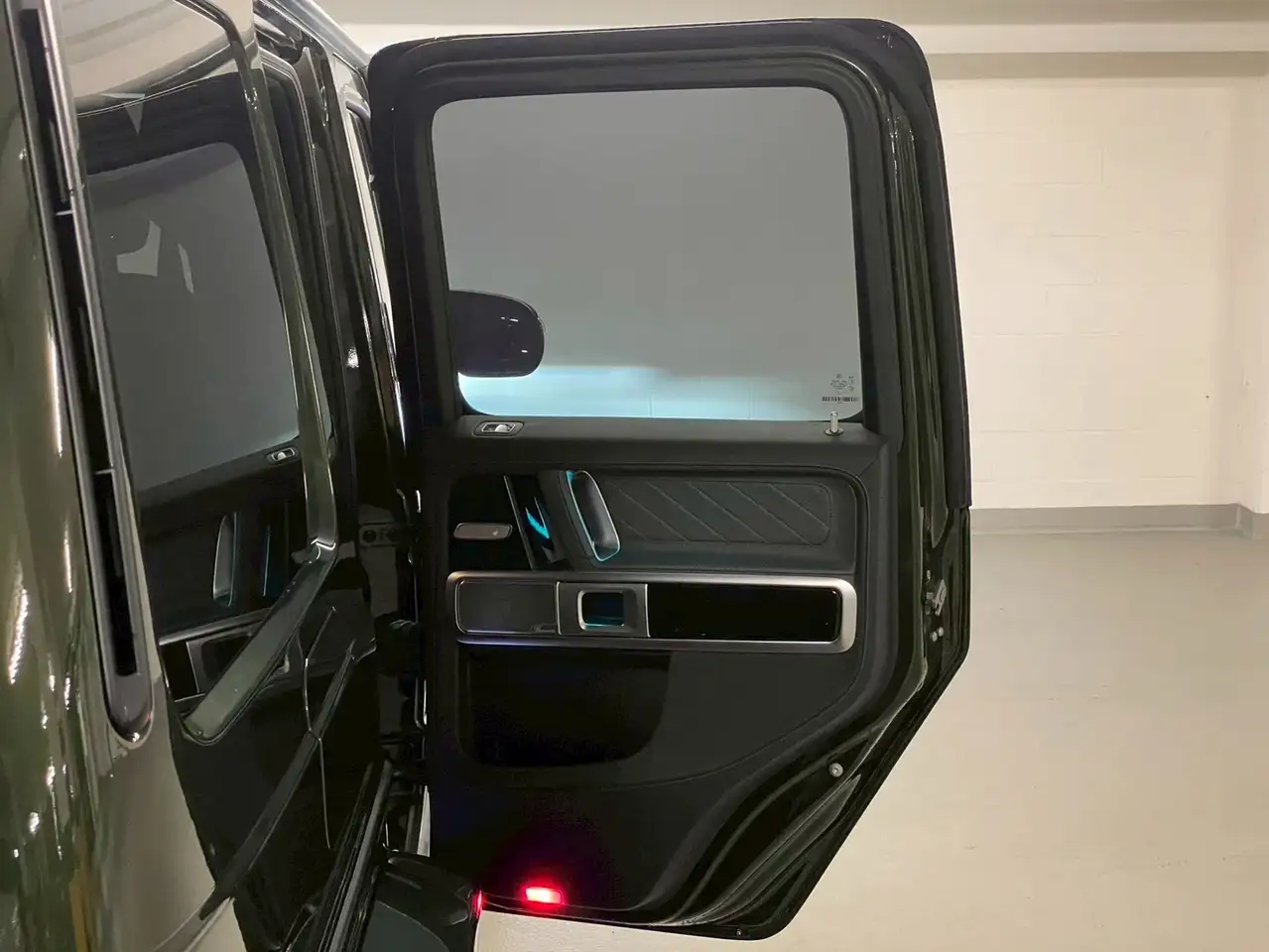 Mercedes-Benz G-Class снимка Mercedes-Benz G-Class
