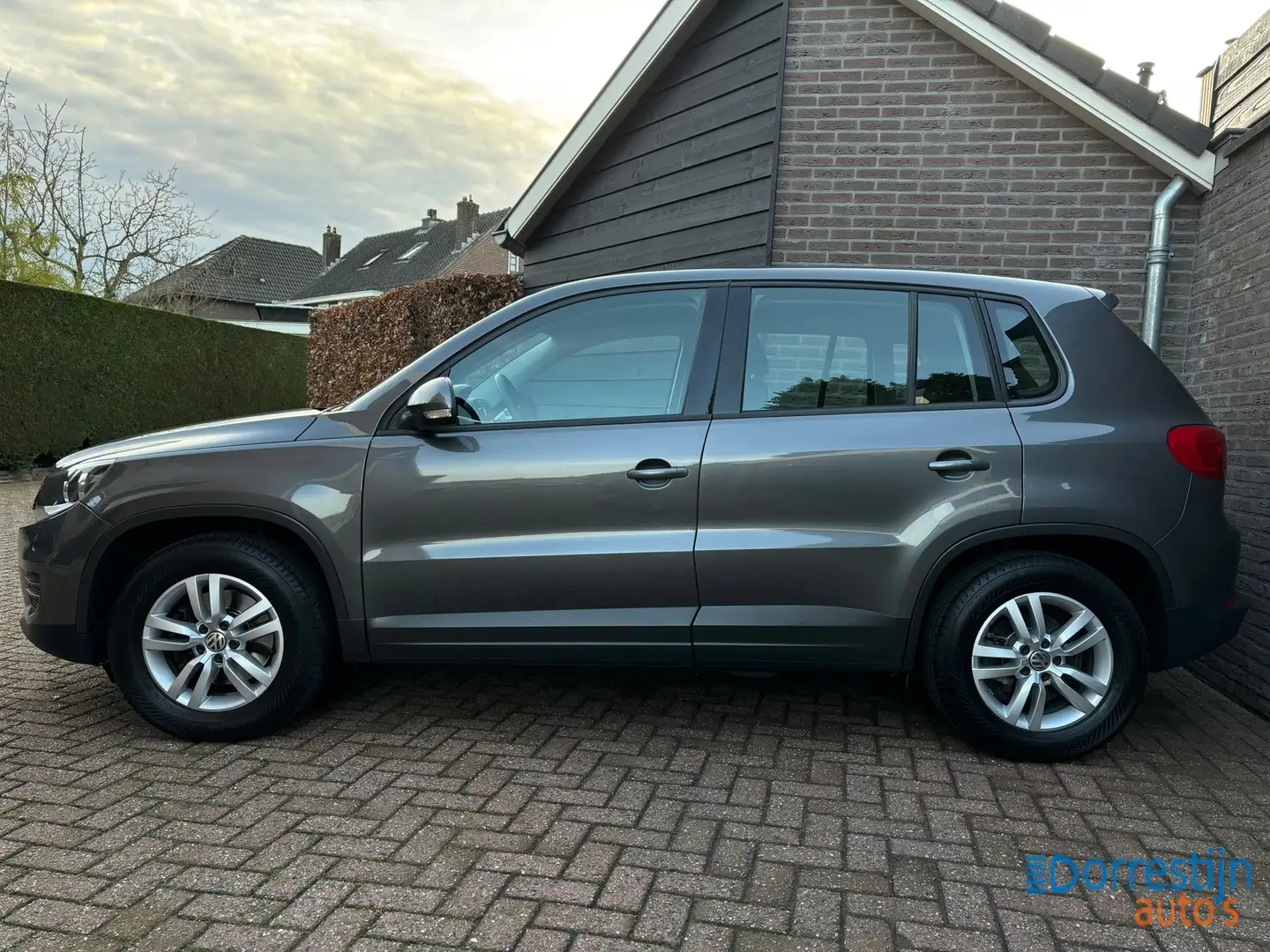 Volkswagen Tiguan 1.4 TSI Sport&Style | Trekhaak | Navi | PDC | Crui Gris - 2