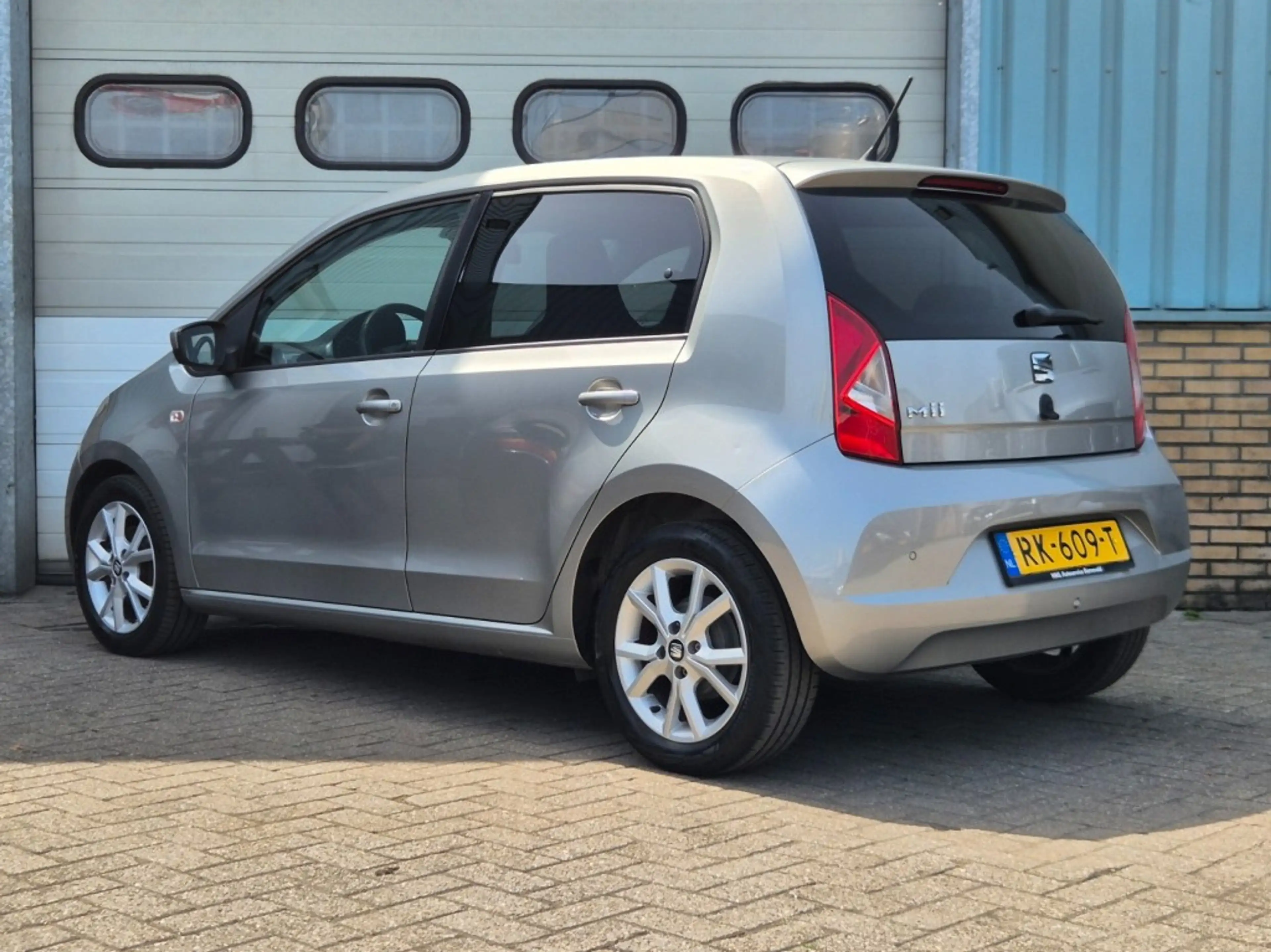 SEAT Mii 1.0 STYLE INTENSE — photo 6