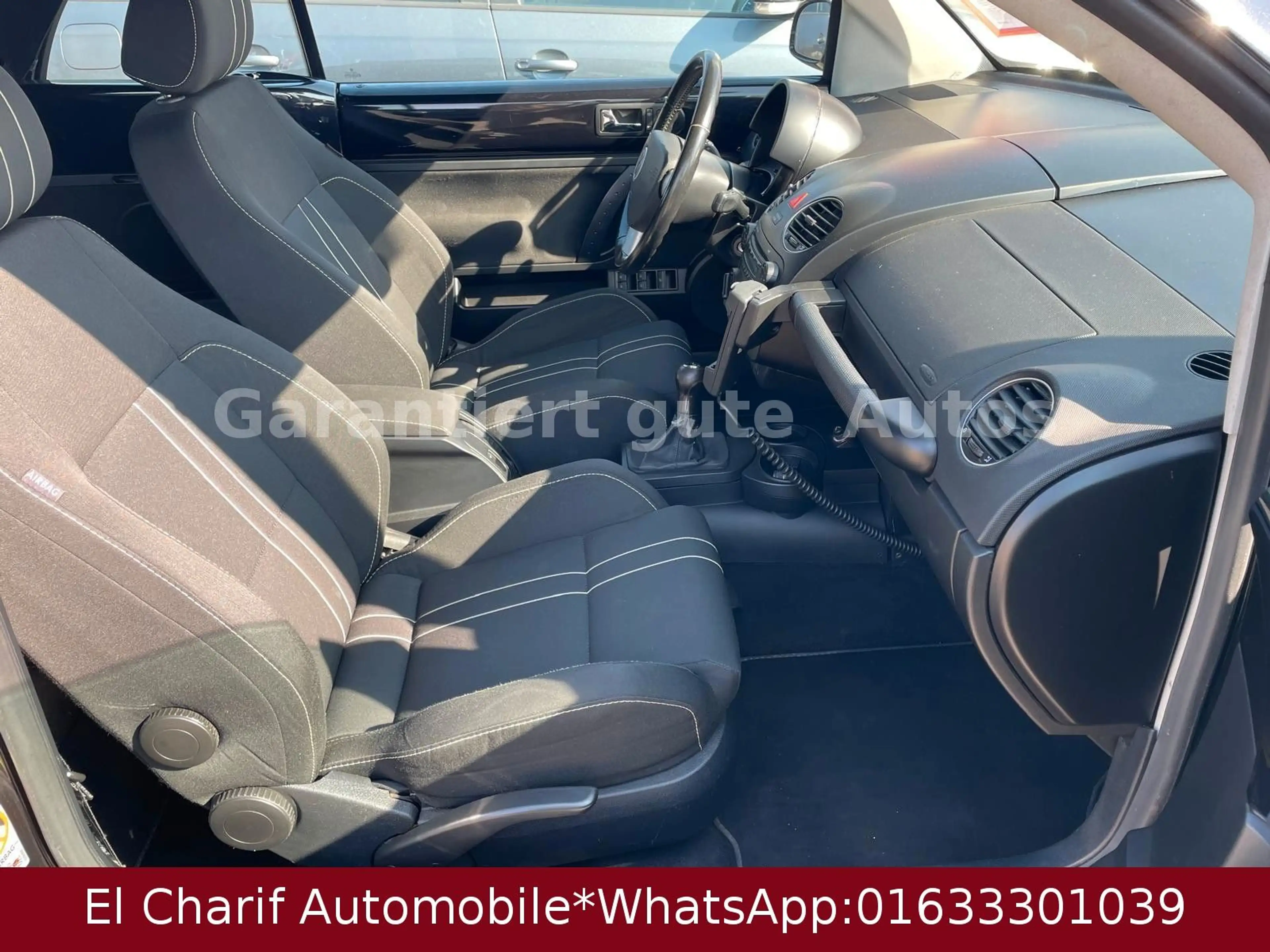 Volkswagen New Beetle Cabriolet 1.8 Turbo — photo 11