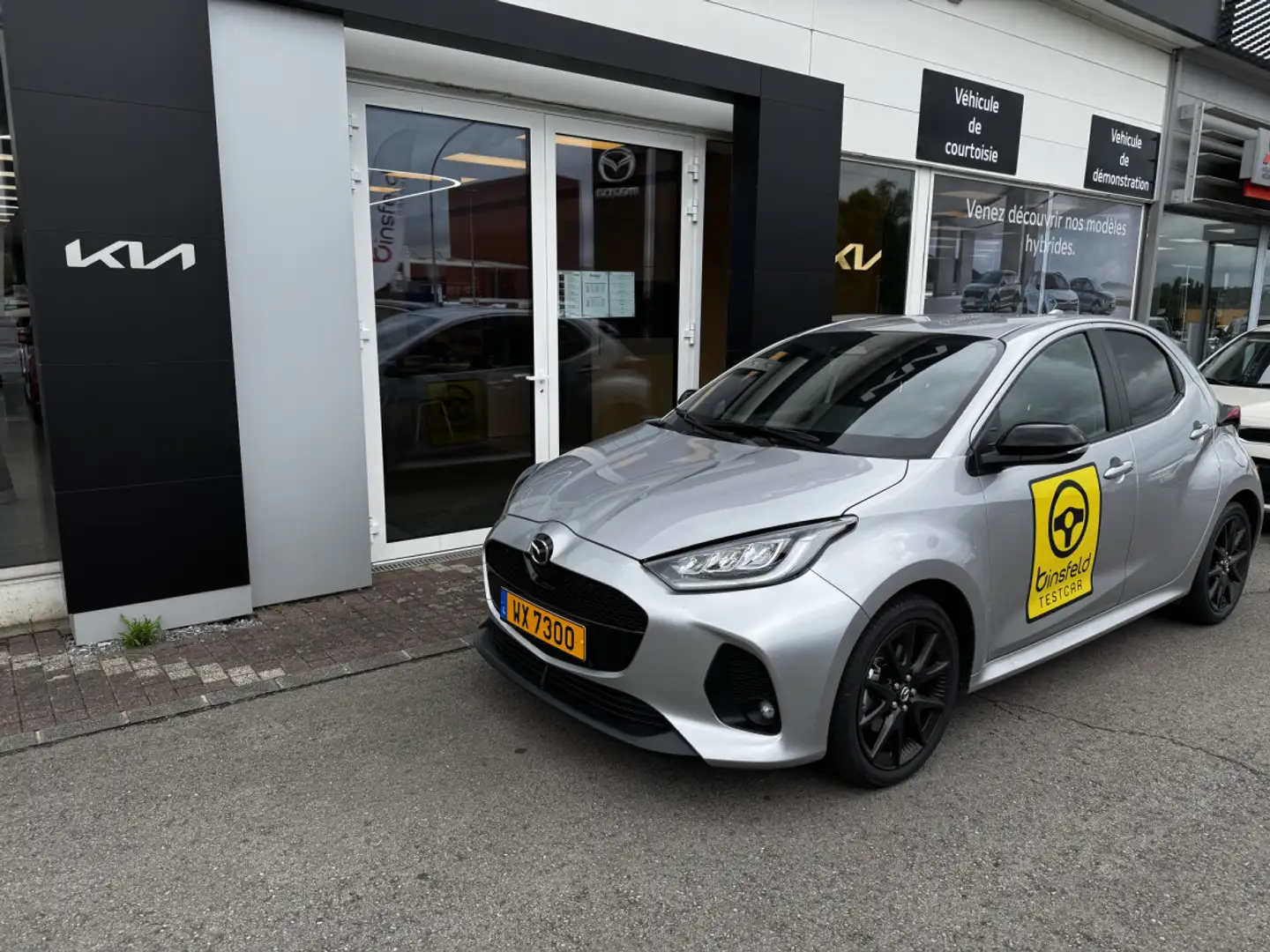 Mazda 2 Hybrid Homura 1.5L VVT-i 116 ch Argent - 1