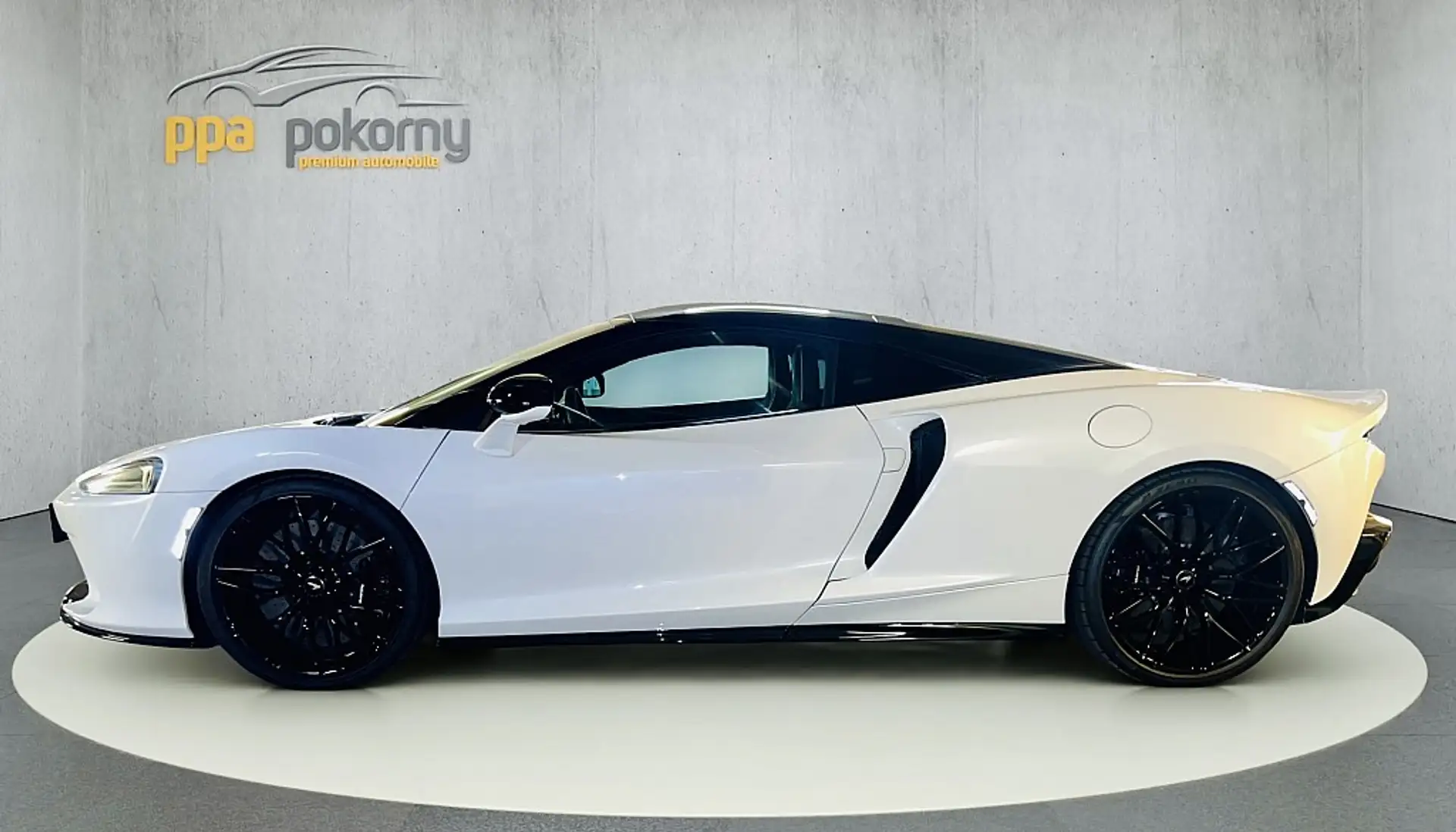 맥라렌 GT 2022 흰색 사진 7