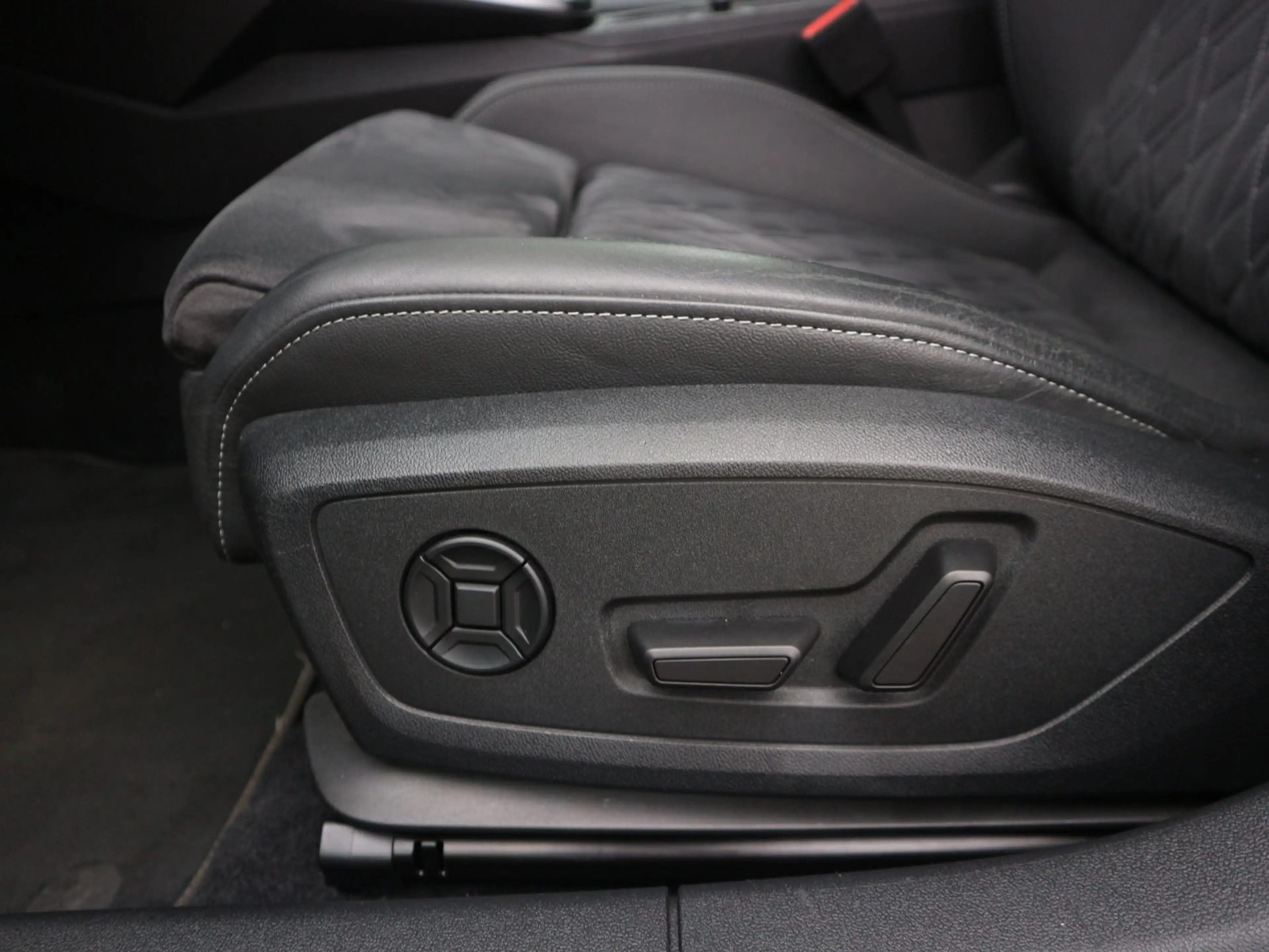 Audi S3 2.0 TFSI quattro PANO*RFK*B&O*ACC — photo 11