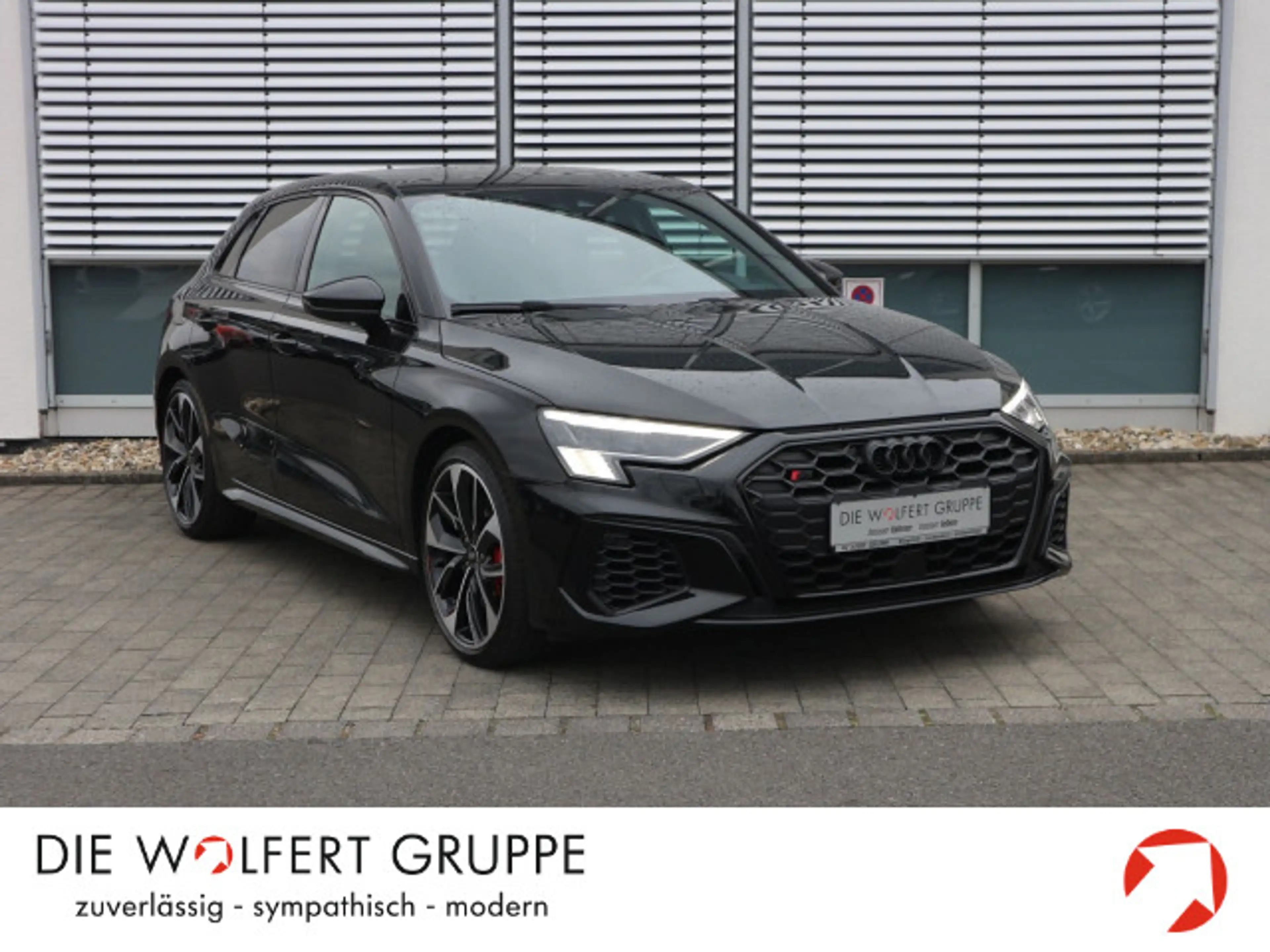 Audi S3 2.0 TFSI quattro PANO*RFK*B&O*ACC