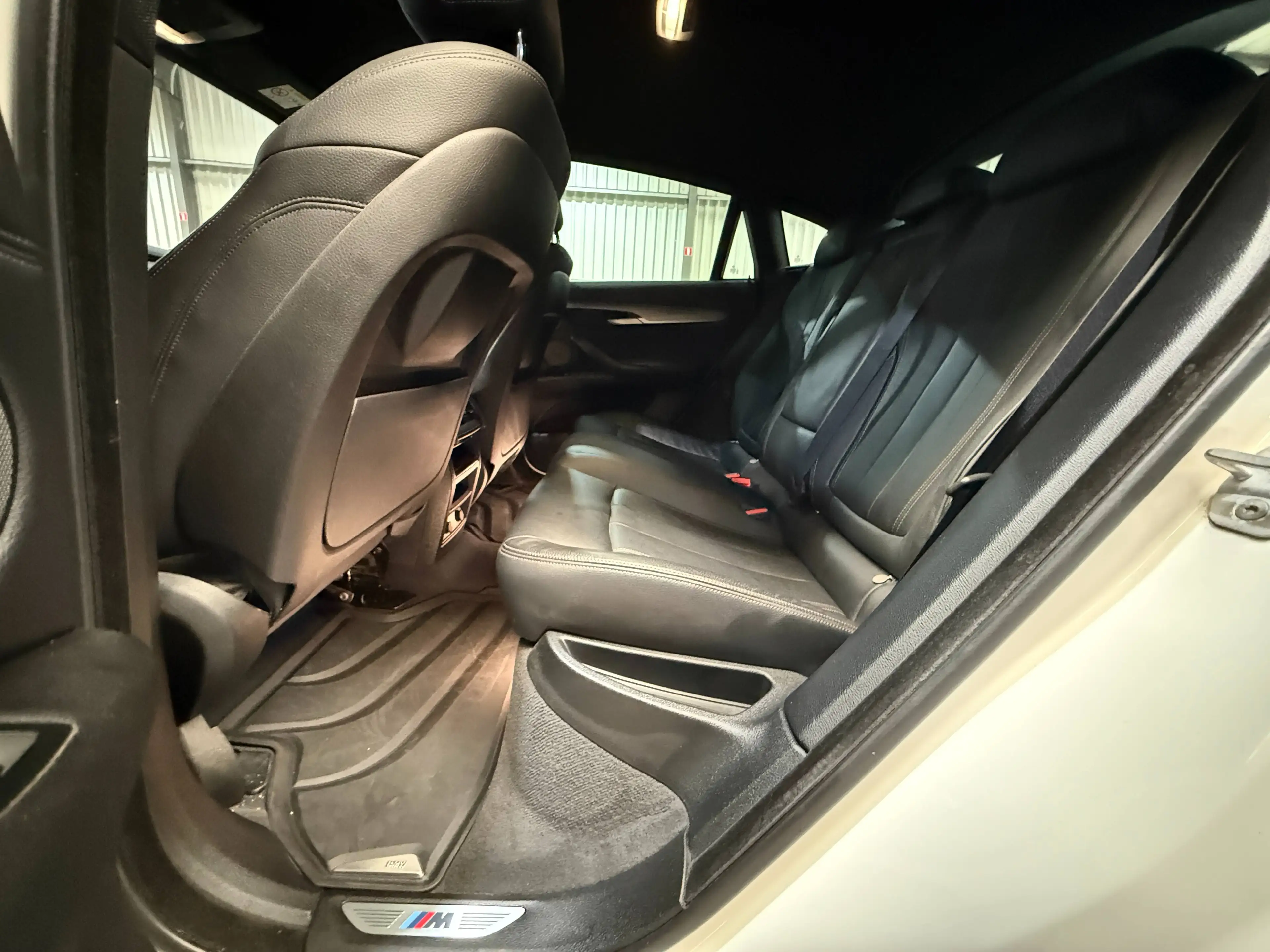 BMW X6 X6 3.0 dAS xDrive30 M-Pack — photo 11