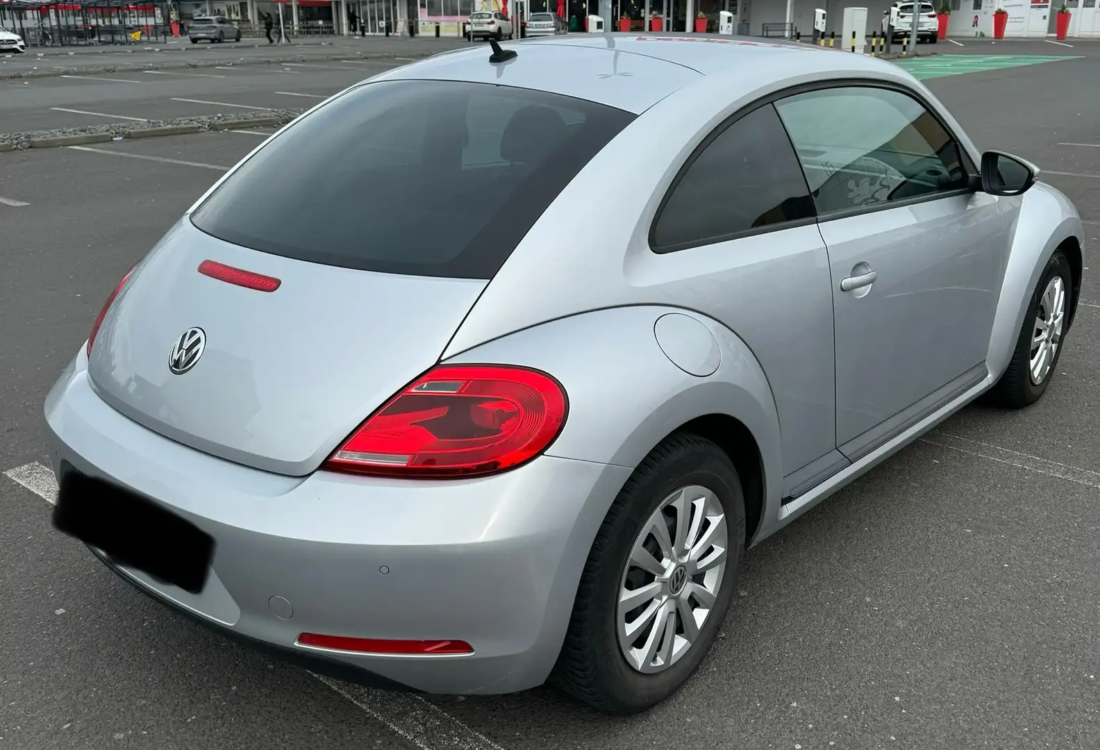 Volkswagen Beetle Beetle 1,2 L 77 KW (105 PS) 6-Gang Grau - 2
