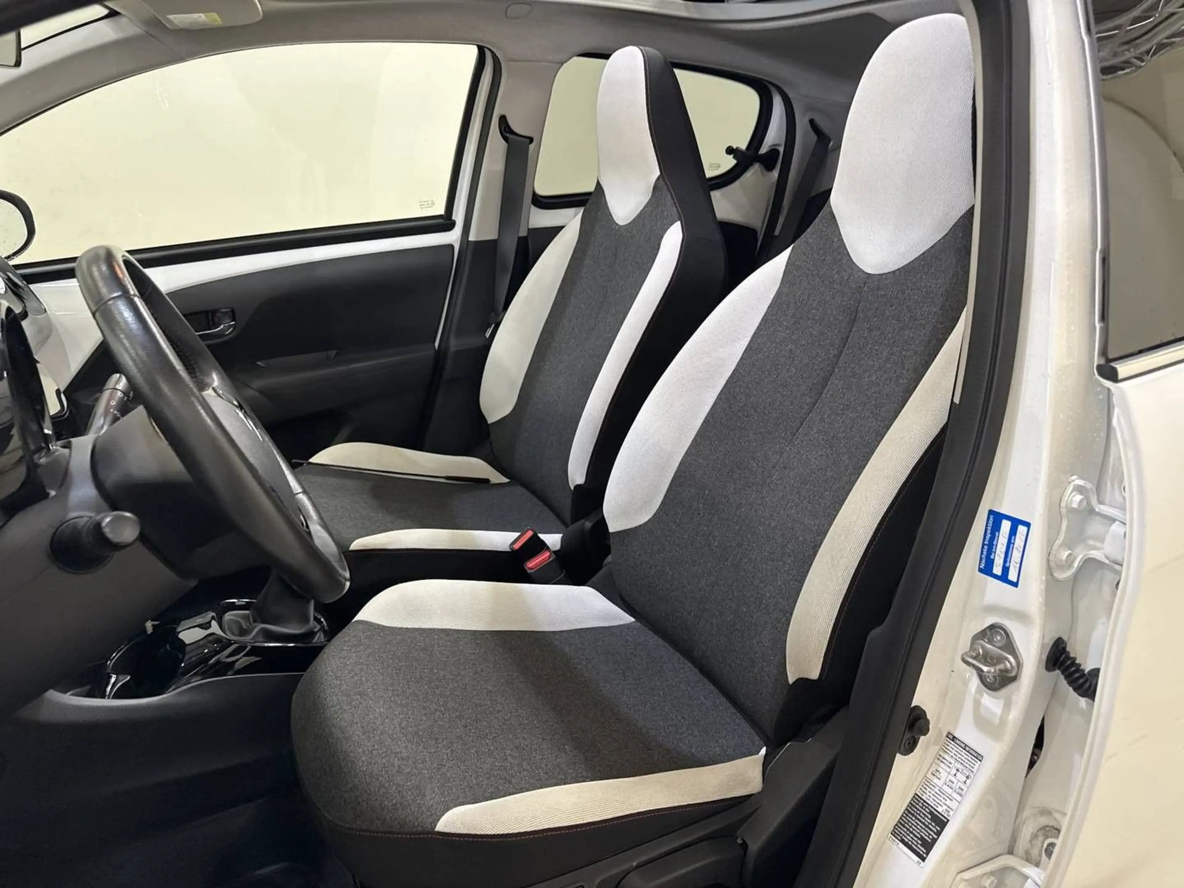Citroen C1 Airscape Shine Faltdach — photo 10