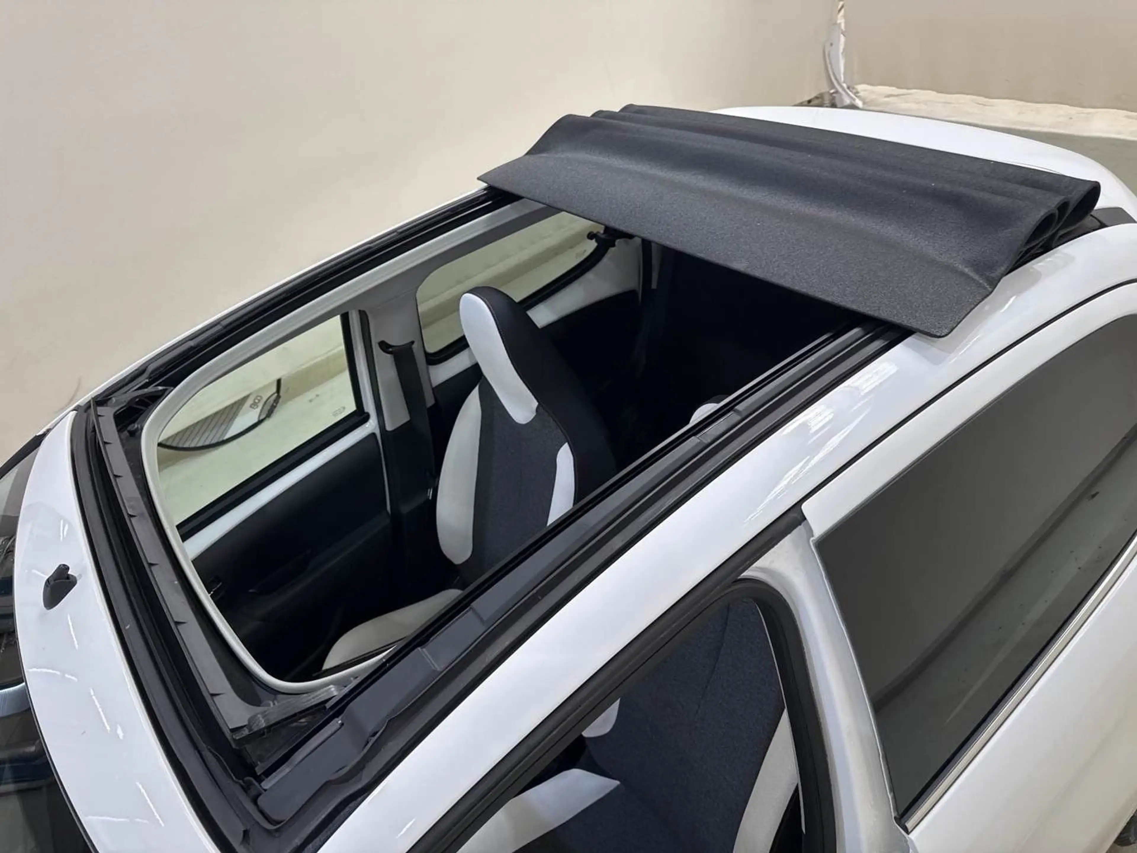 Citroen C1 Airscape Shine Faltdach — photo 13