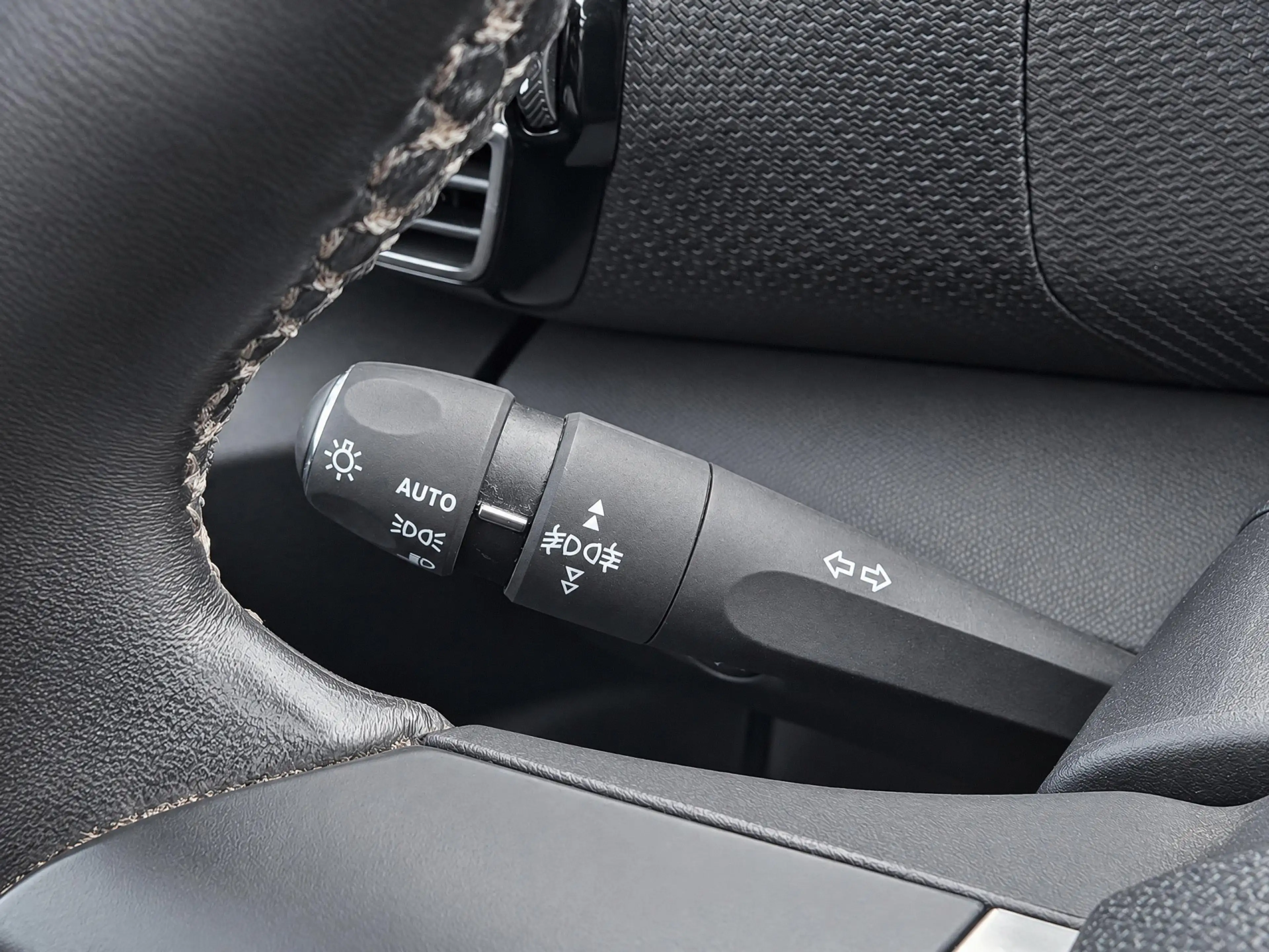 Citroen E-C4 Electric Shine 50 kWh Luxe uitvoering! — photo 13