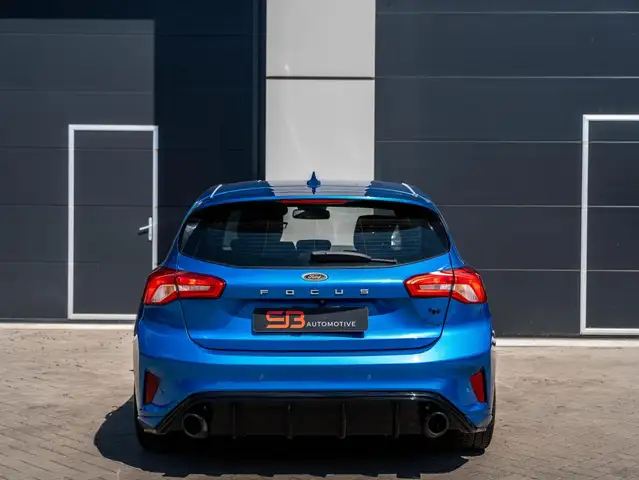 Ford Focus view 11