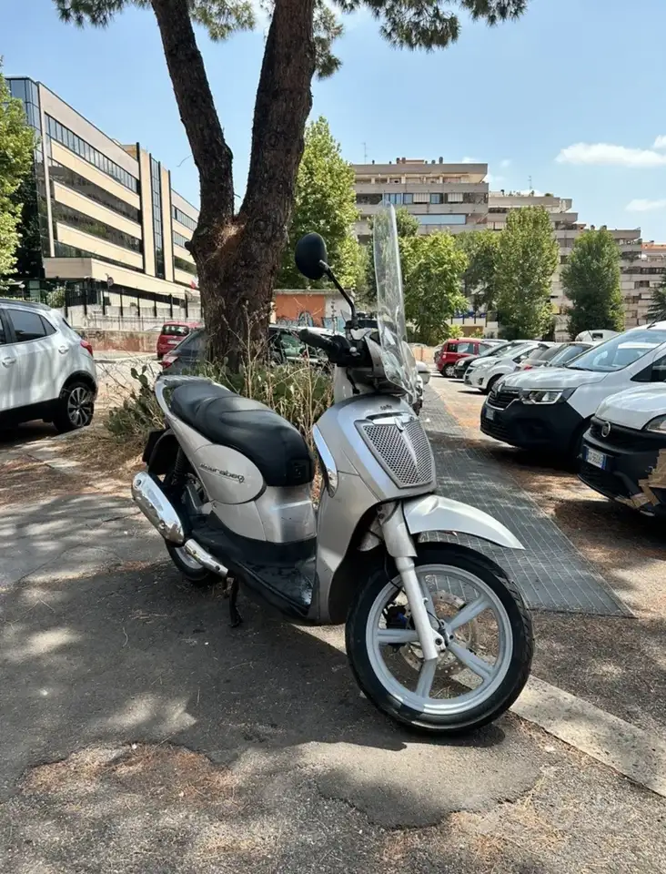 Aprilia Scarabeo