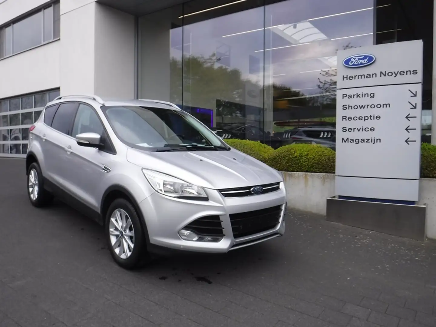 Ford Kuga Titanium Argent - 2