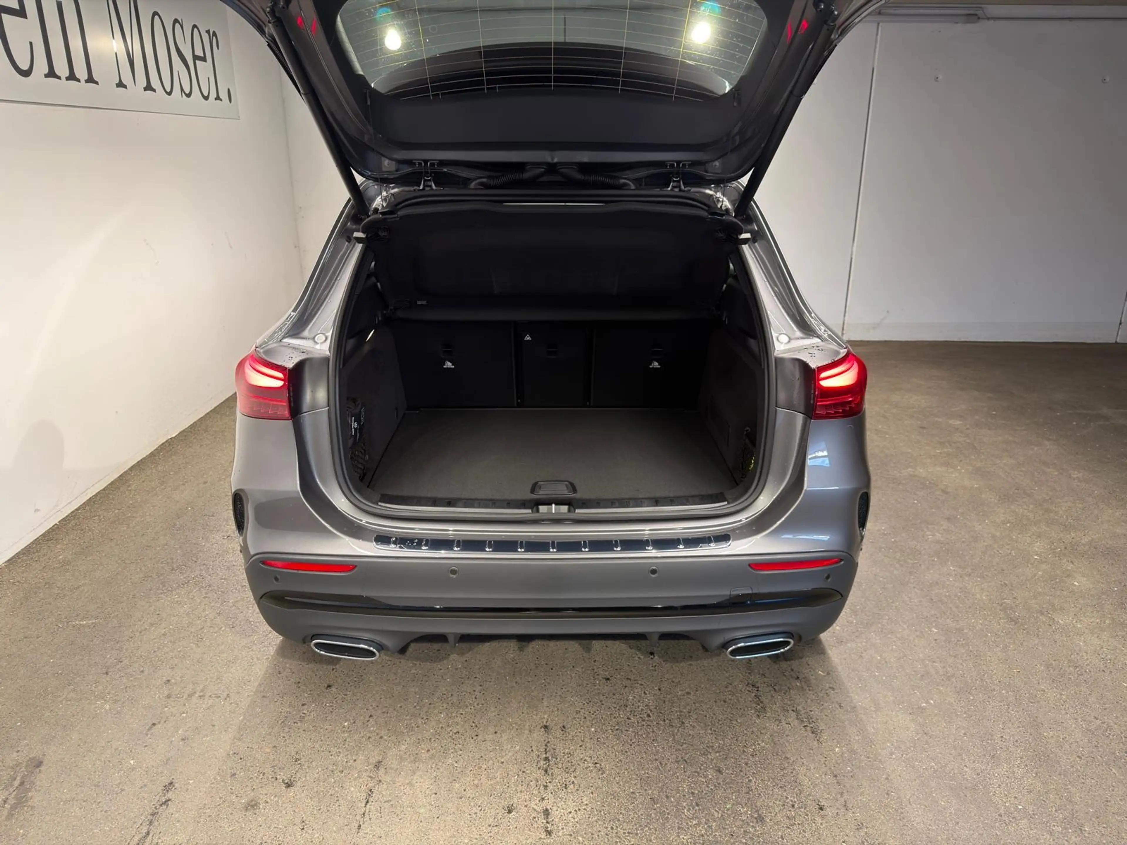 Mercedes-Benz GLA 200 d 4MATIC Österreich-Edition — photo 12