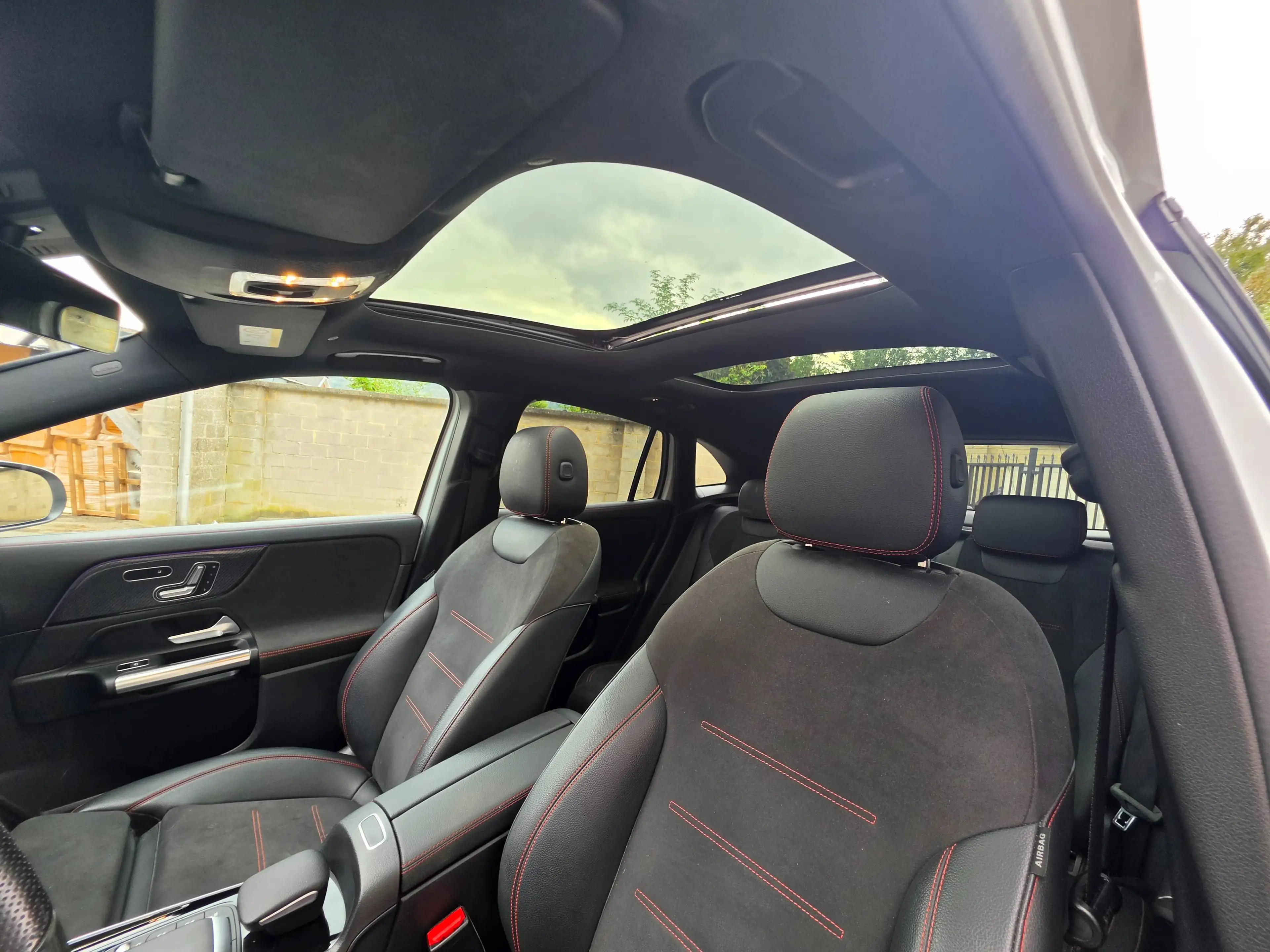 Mercedes-Benz GLA 200 B2B*MARCHAND*200d*4-Matic*PACKAMG*PACKNIGHT*PANO*ACC*360CAM — photo 15