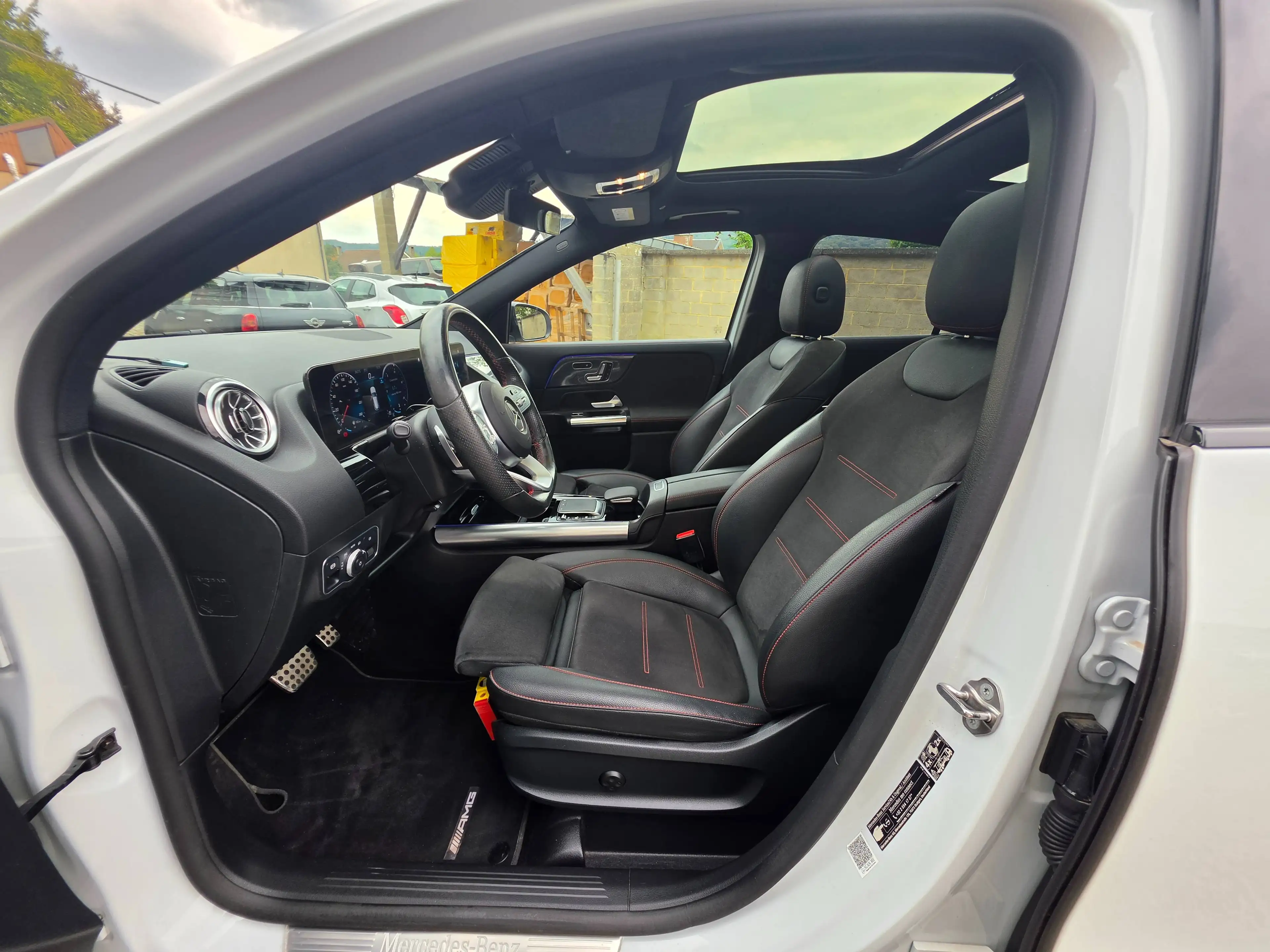 Mercedes-Benz GLA 200 B2B*MARCHAND*200d*4-Matic*PACKAMG*PACKNIGHT*PANO*ACC*360CAM — photo 14