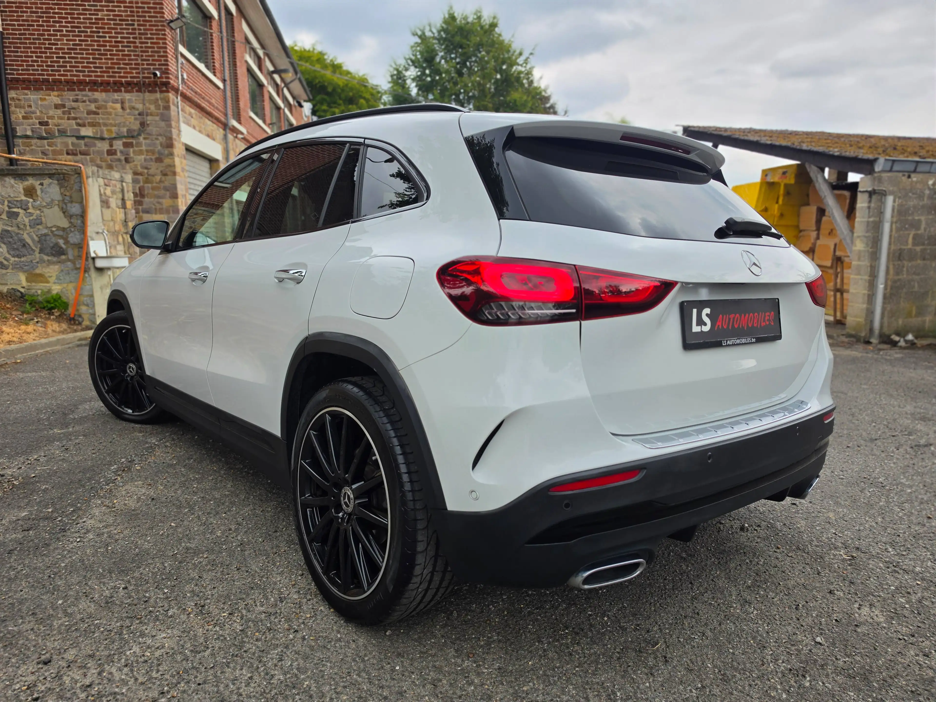 Mercedes-Benz GLA 200 B2B*MARCHAND*200d*4-Matic*PACKAMG*PACKNIGHT*PANO*ACC*360CAM — photo 5