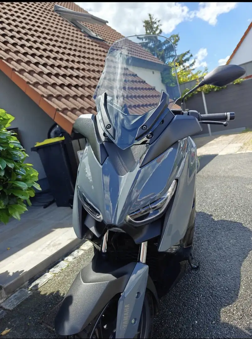 Yamaha X-Max 300 Tech Max - 2