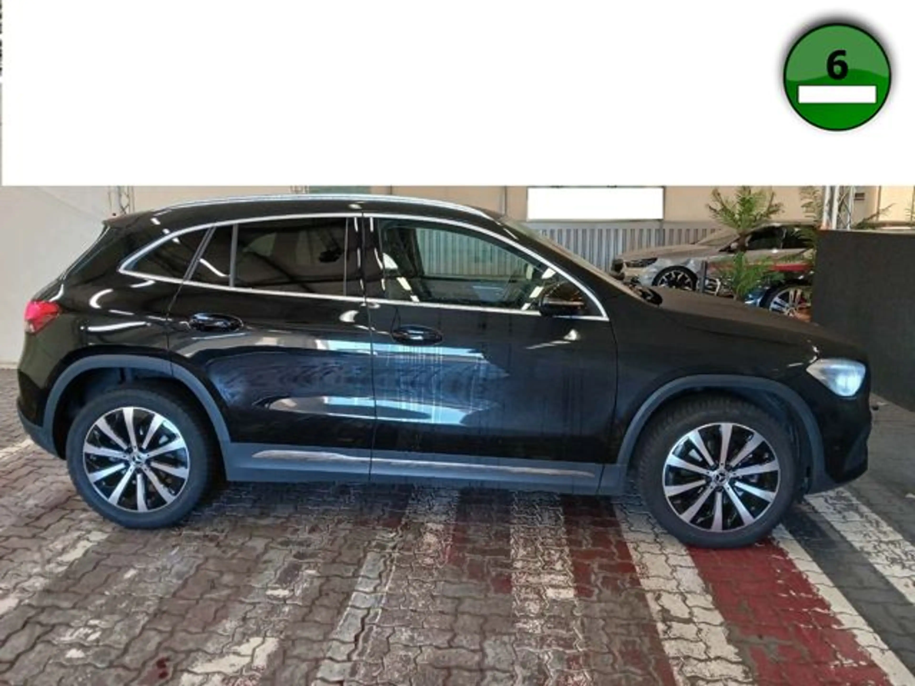 Mercedes-Benz GLA 200 7G-DCT "Progressive" AHK LED NAV RFK ALU — photo 10
