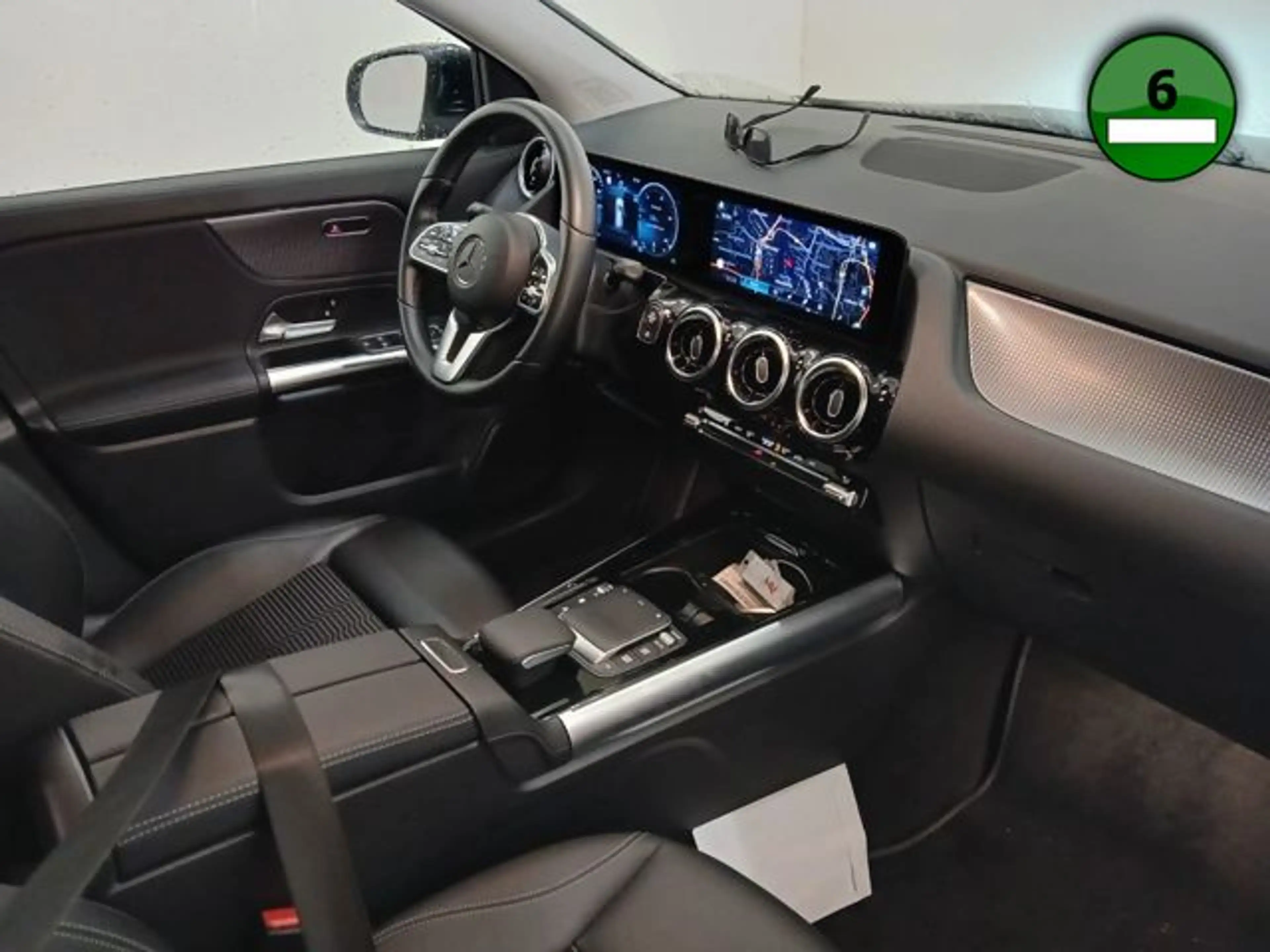Mercedes-Benz GLA 200 7G-DCT "Progressive" AHK LED NAV RFK ALU — photo 11