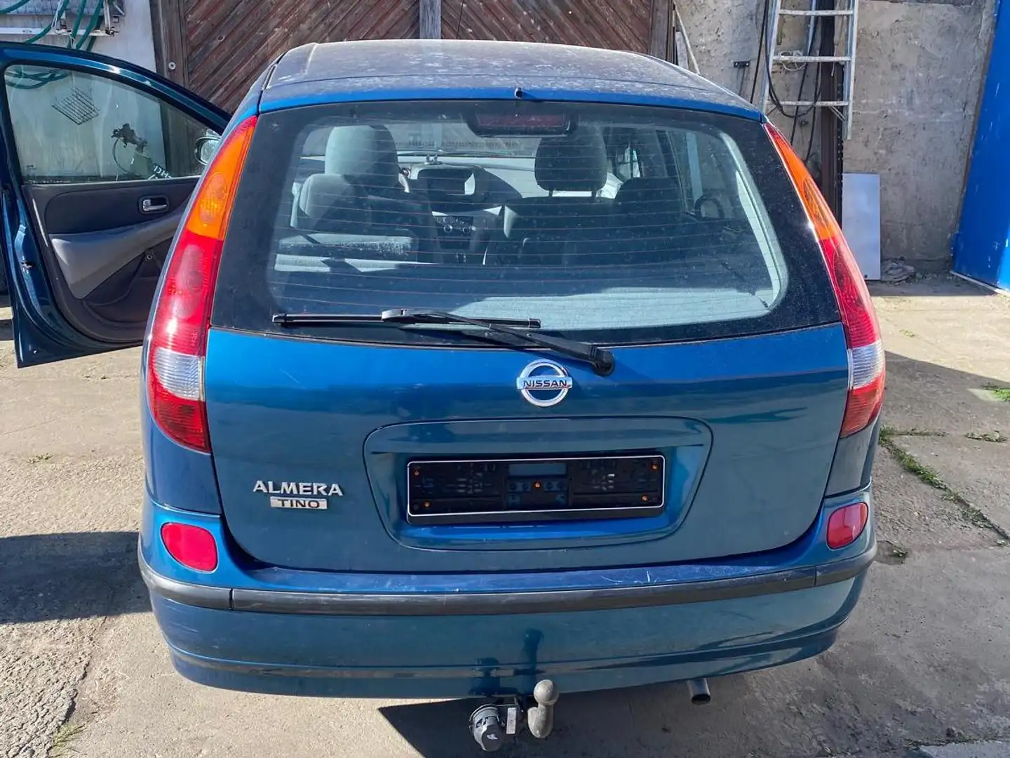 Nissan Almera Tino Almera Tino acenta - 2