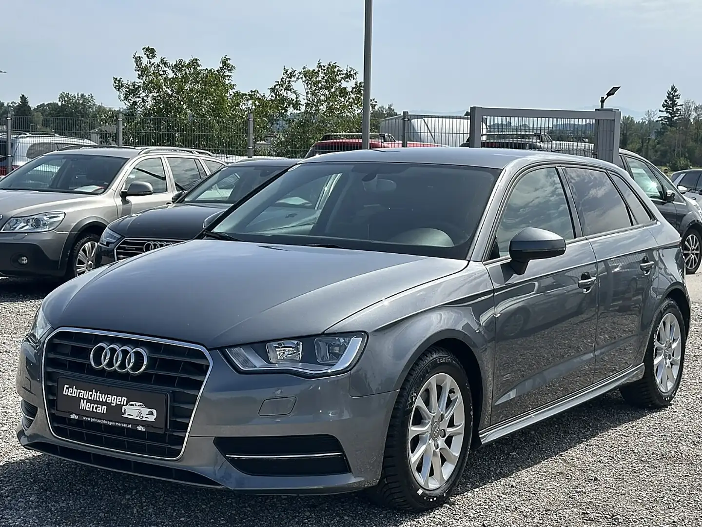 Audi A3 1.6 TDI Sportback Silber - 1
