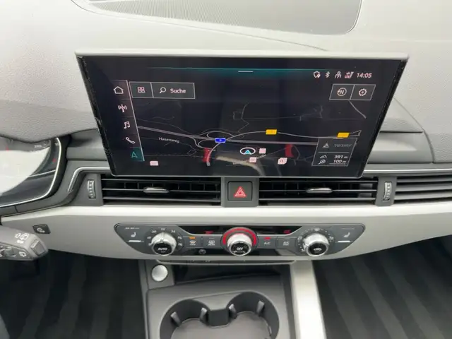 Audi A4 view 11