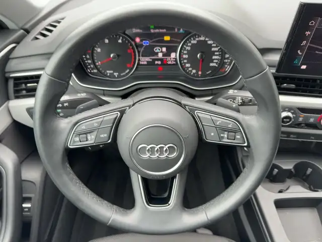Audi A4 view 10
