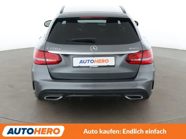 Mercedes-Benz C-Class view 5