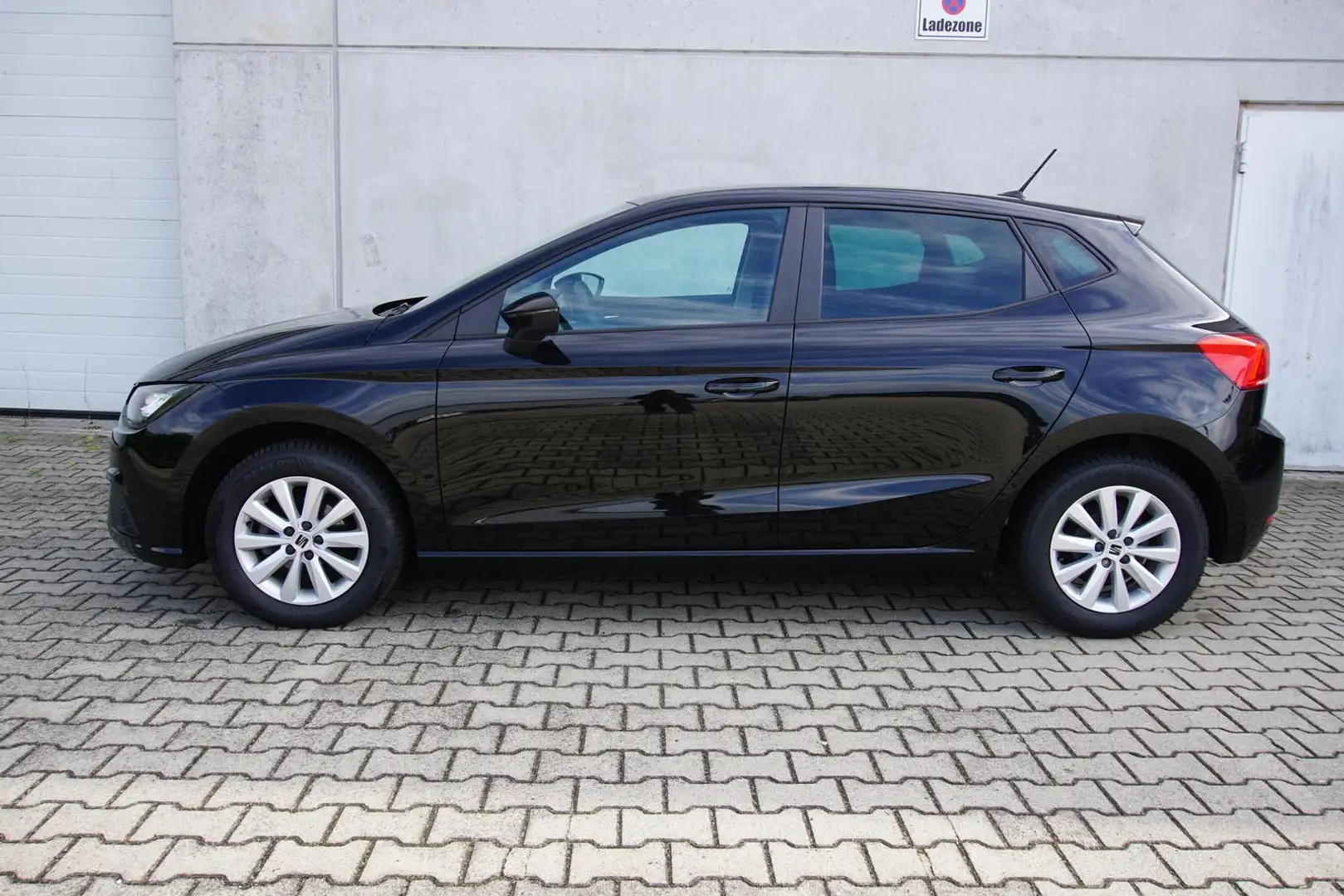 SEAT Ibiza 1.0TSI Style Navi PDC SHZ LED Tempomat Noir - 2