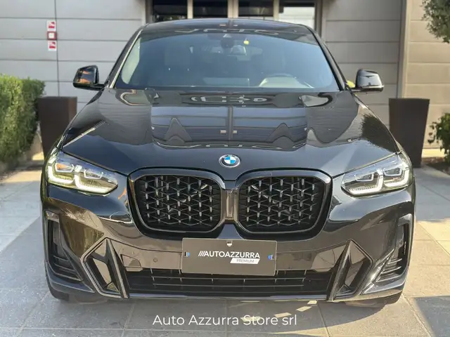 BMW X4 view 2