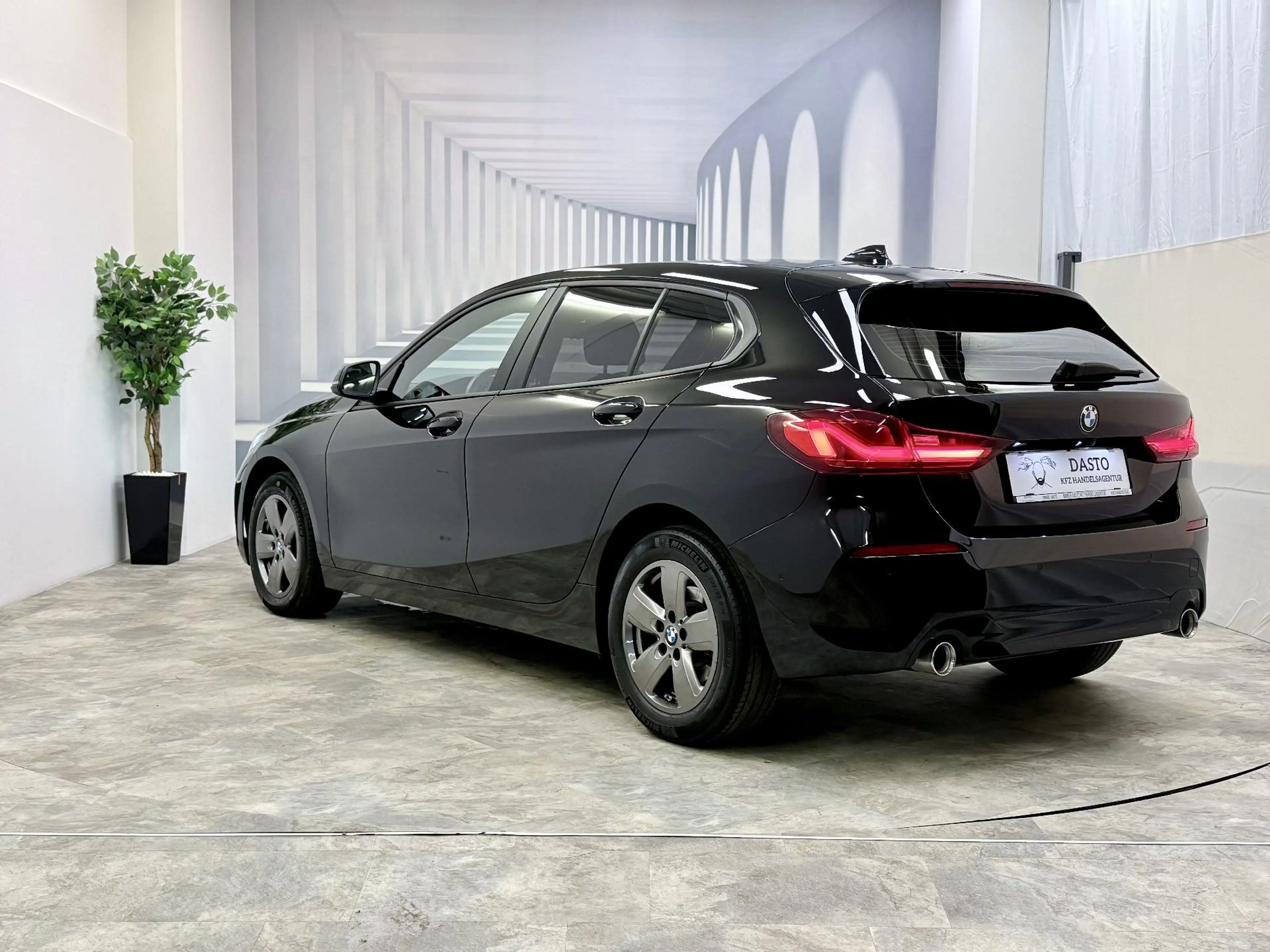 BMW 118 LED ✅ RFK ✅ Sport ✅ BACK in BLACK — photo 7