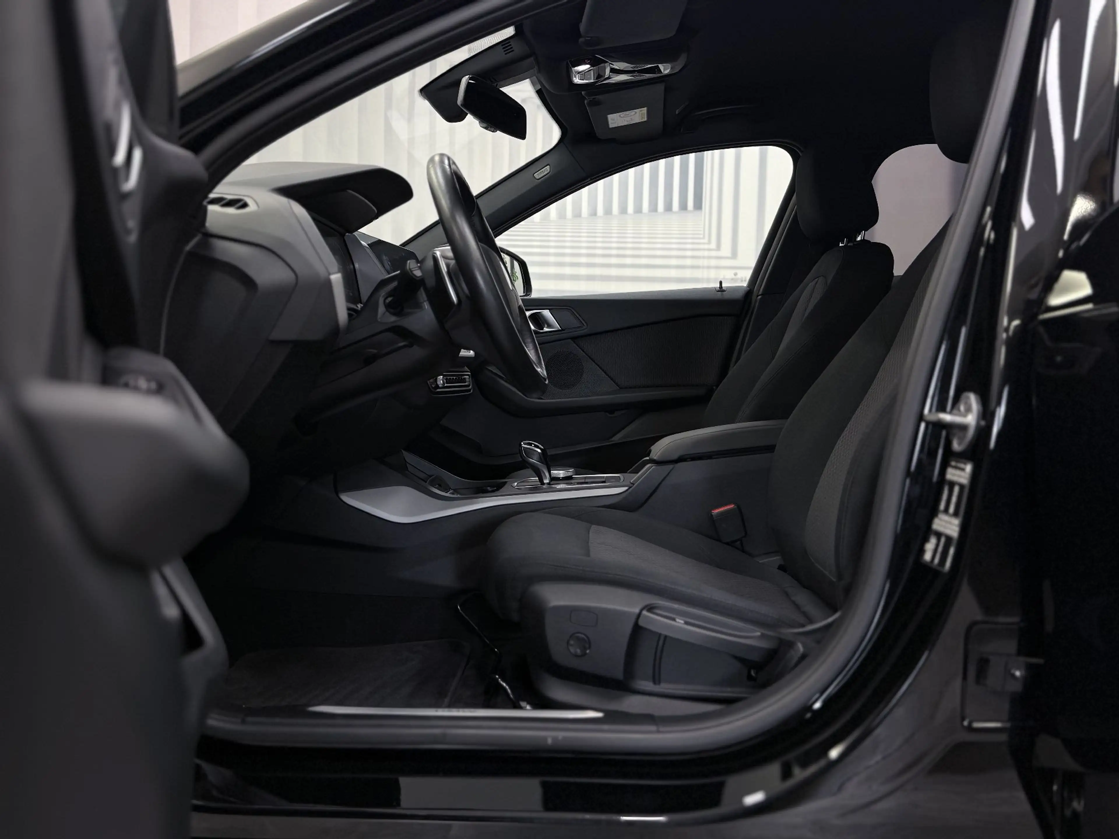 BMW 118 LED ✅ RFK ✅ Sport ✅ BACK in BLACK — photo 14