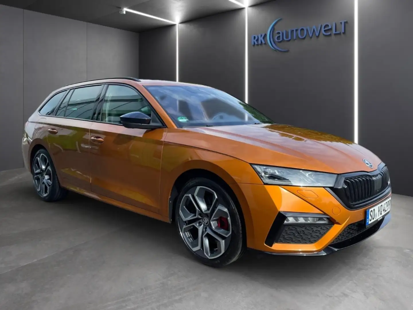 Skoda Octavia Combi RS 2.0 TSI DSG,Pano,AHK,Sportabgas Orange - 2